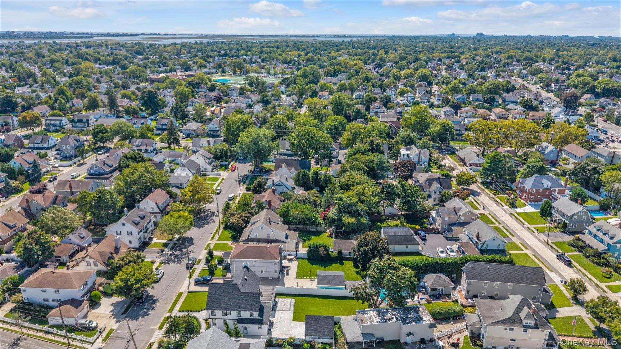Single Family 2nd Street Nassau County, NY 11563, MLS-1050279-37