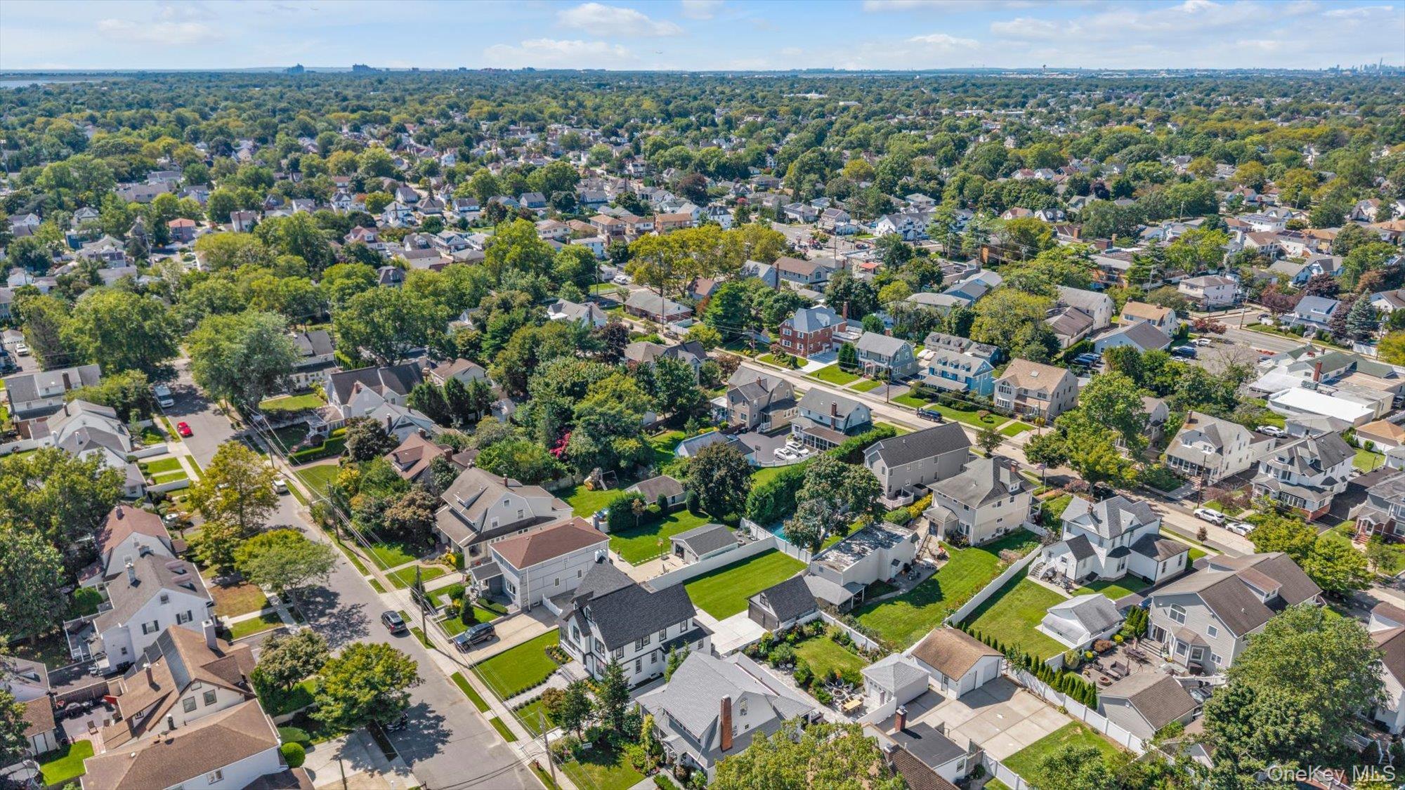 Single Family 2nd Street Nassau County, NY 11563, MLS-1050279-38