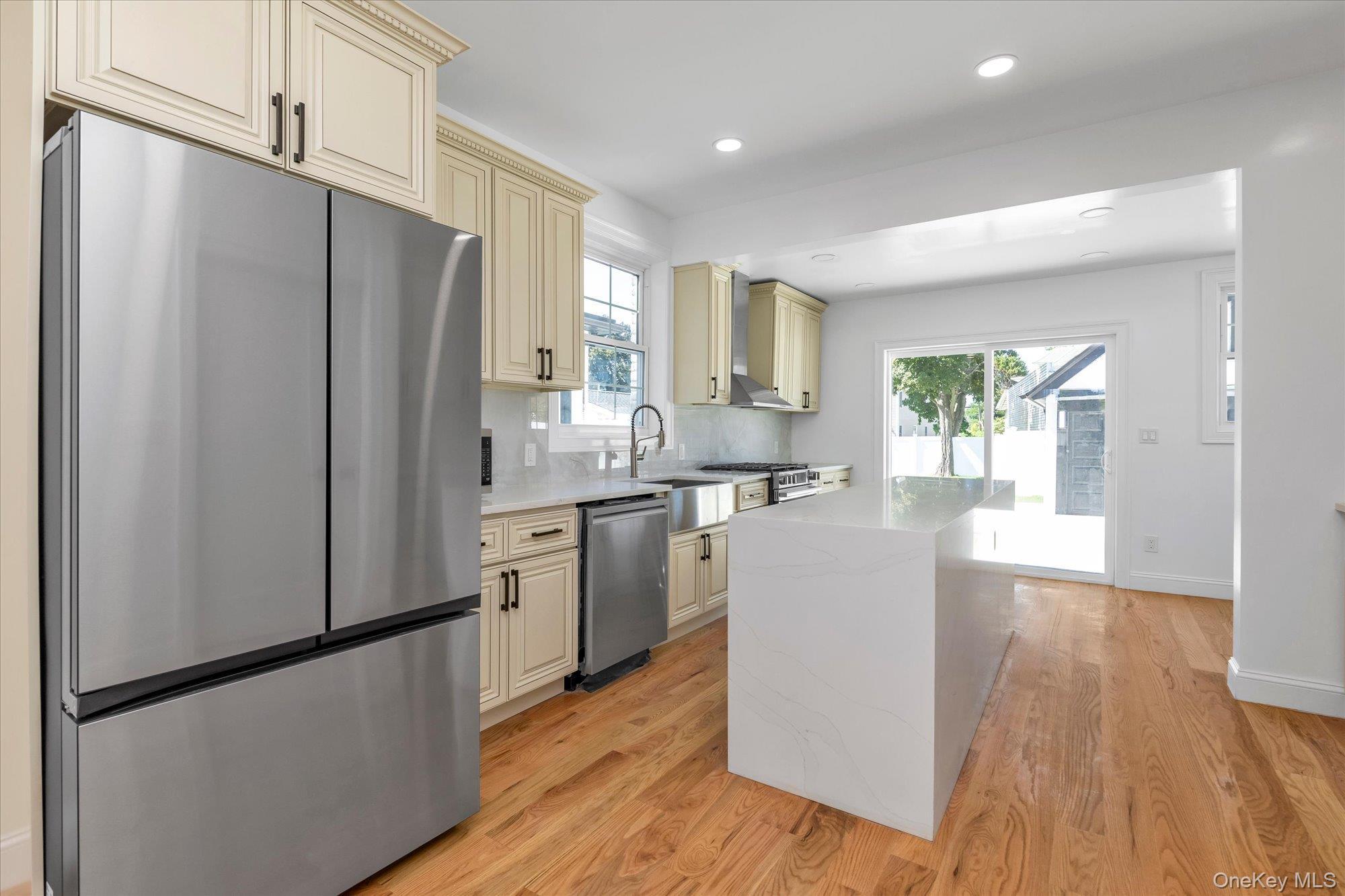 Single Family 2nd Street Nassau County, NY 11563, MLS-1050279-5