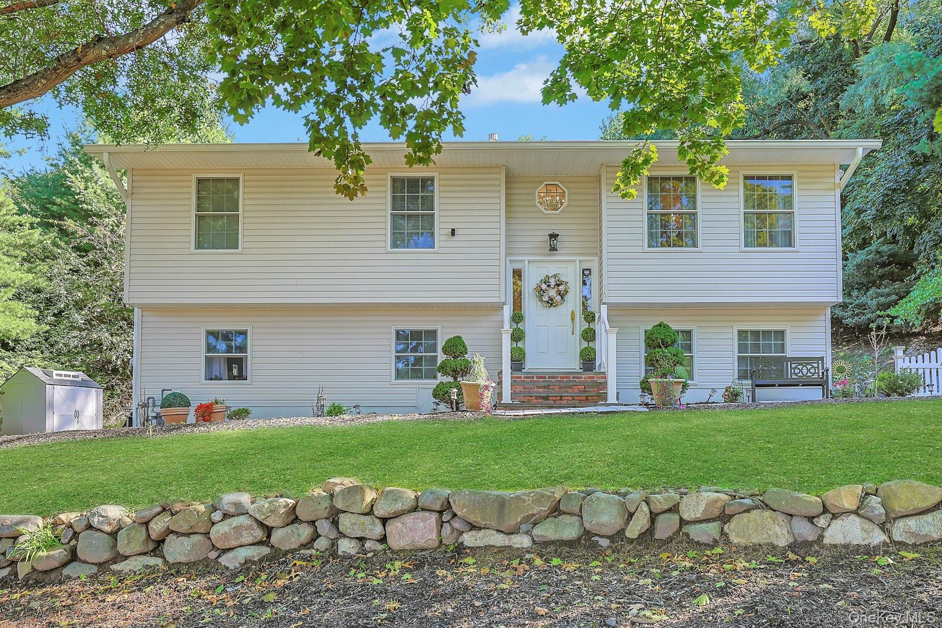 Single Family Annette Lane  Rockland County, NY 10901, MLS-1050286-3