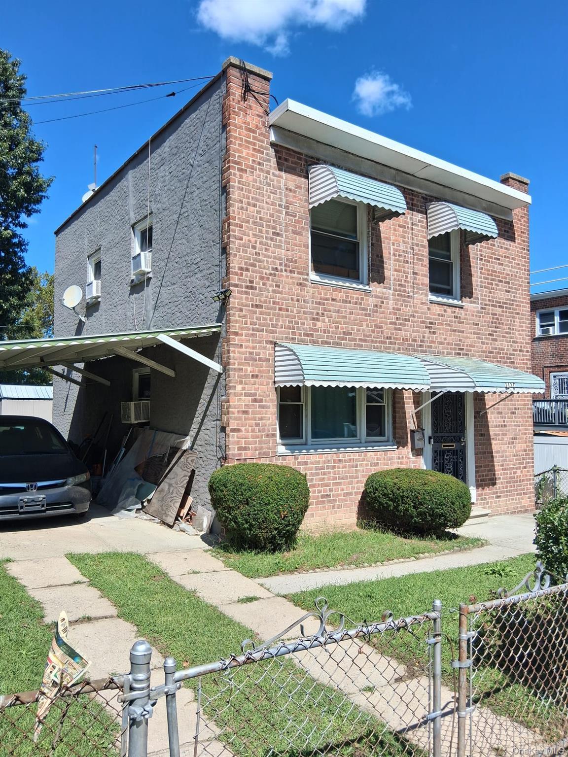 Single Family Grenada Place  Bronx, NY 10466, MLS-1050290-2