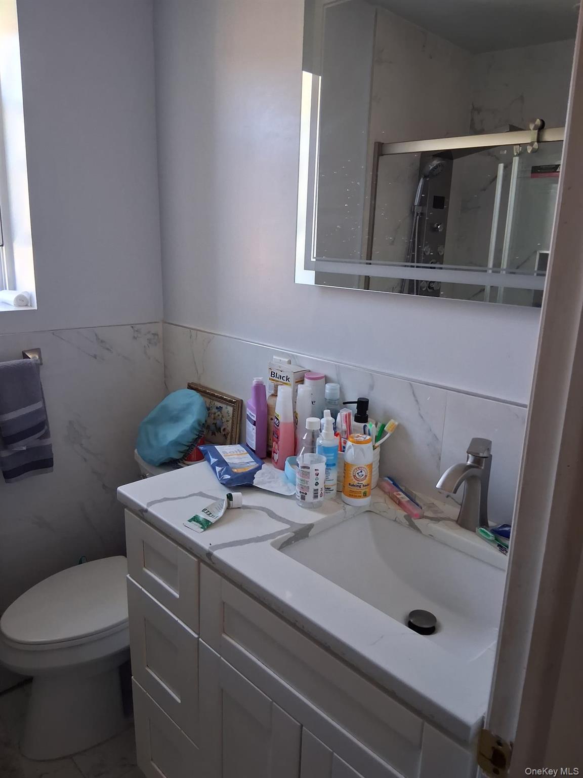 Single Family Grenada Place  Bronx, NY 10466, MLS-1050290-4