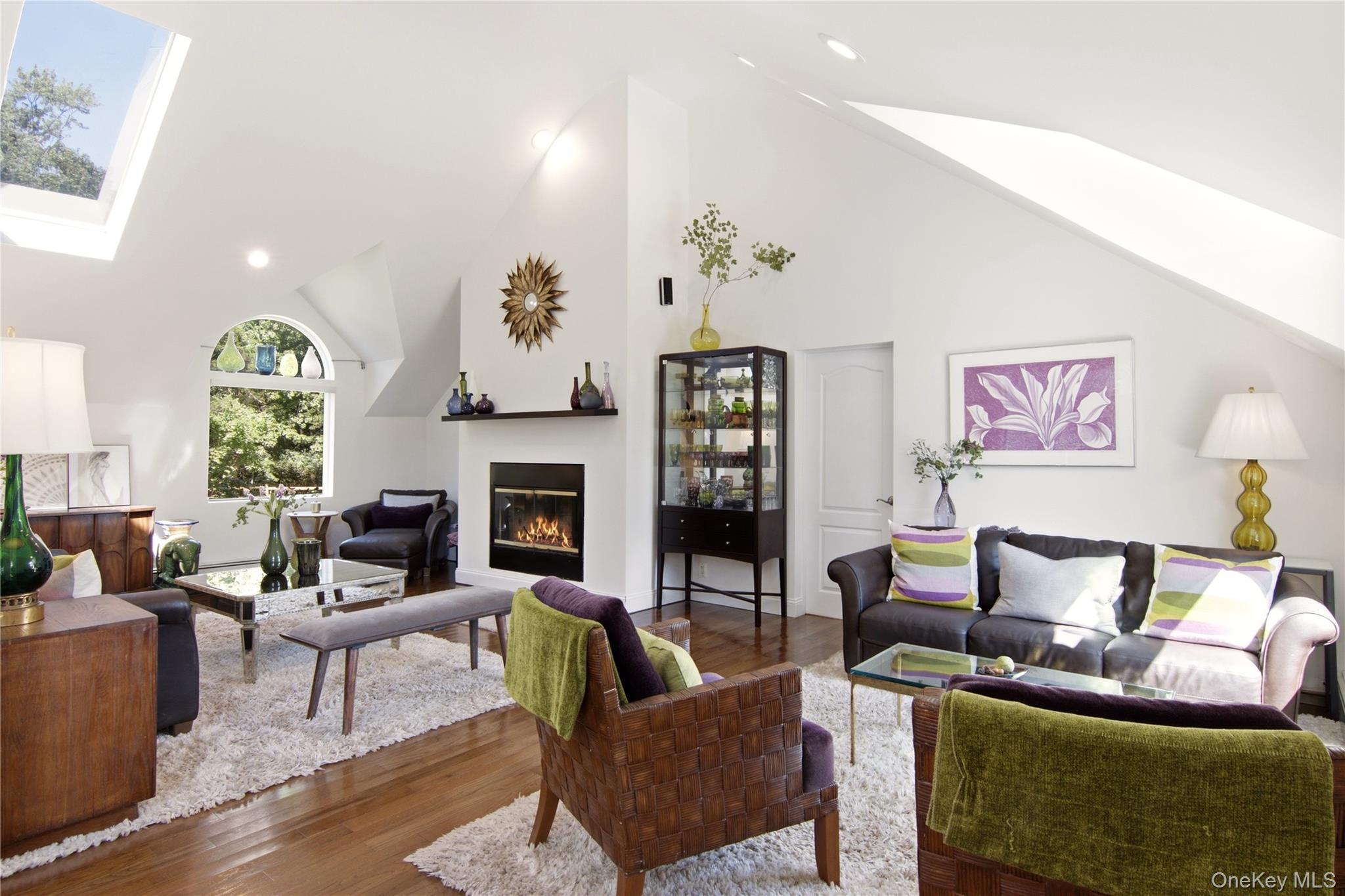 Single Family Arbutus Road  Suffolk County, NY 11740, MLS-1050291-4