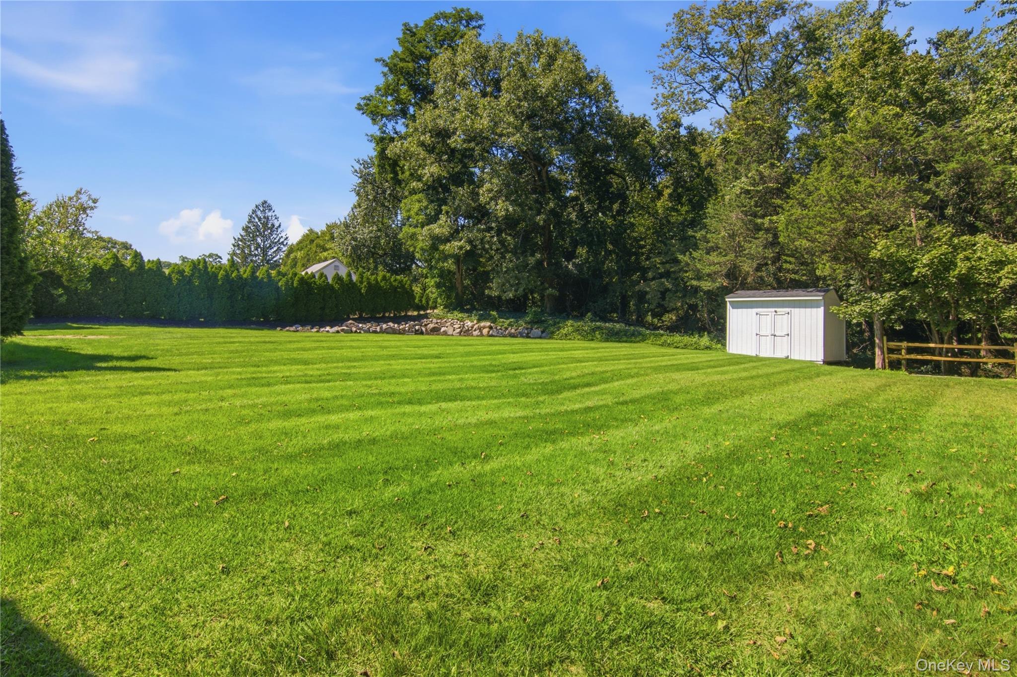 Single Family Arbutus Road  Suffolk County, NY 11740, MLS-1050291-40