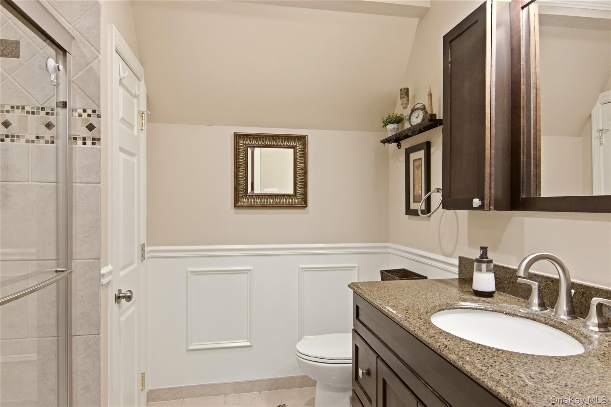 Single Family Meadow Glen Road Suffolk County, NY 11768, MLS-1050295-32