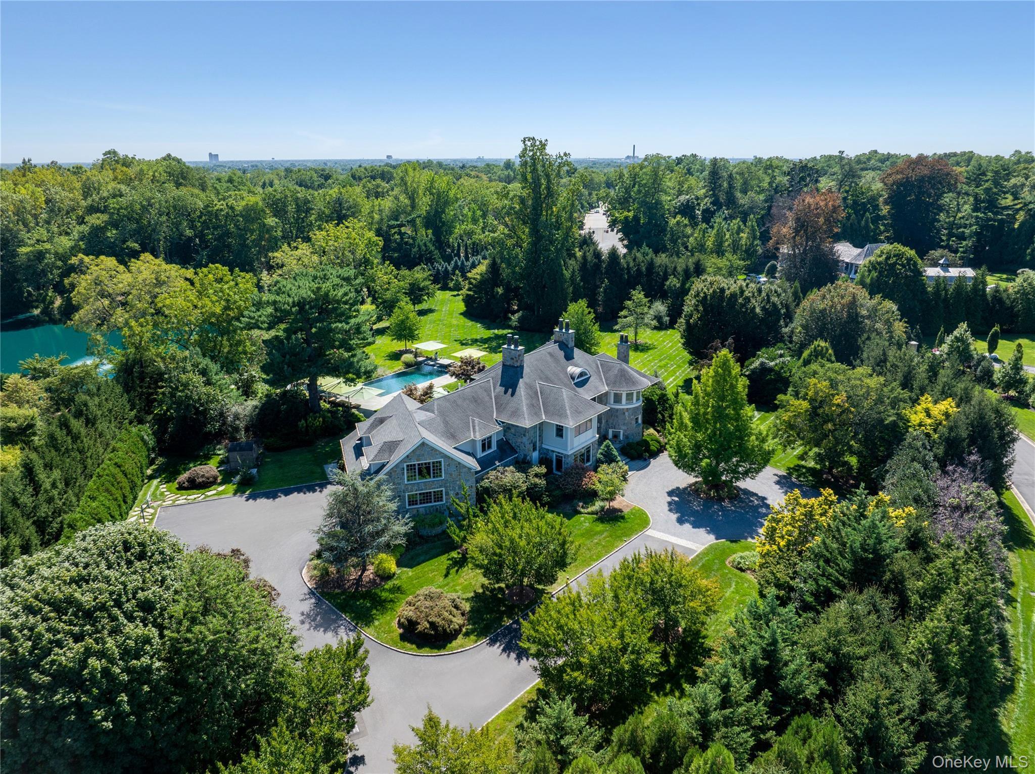 Single Family Hidden Pond Drive Nassau County, NY 11568, MLS-1050297-29