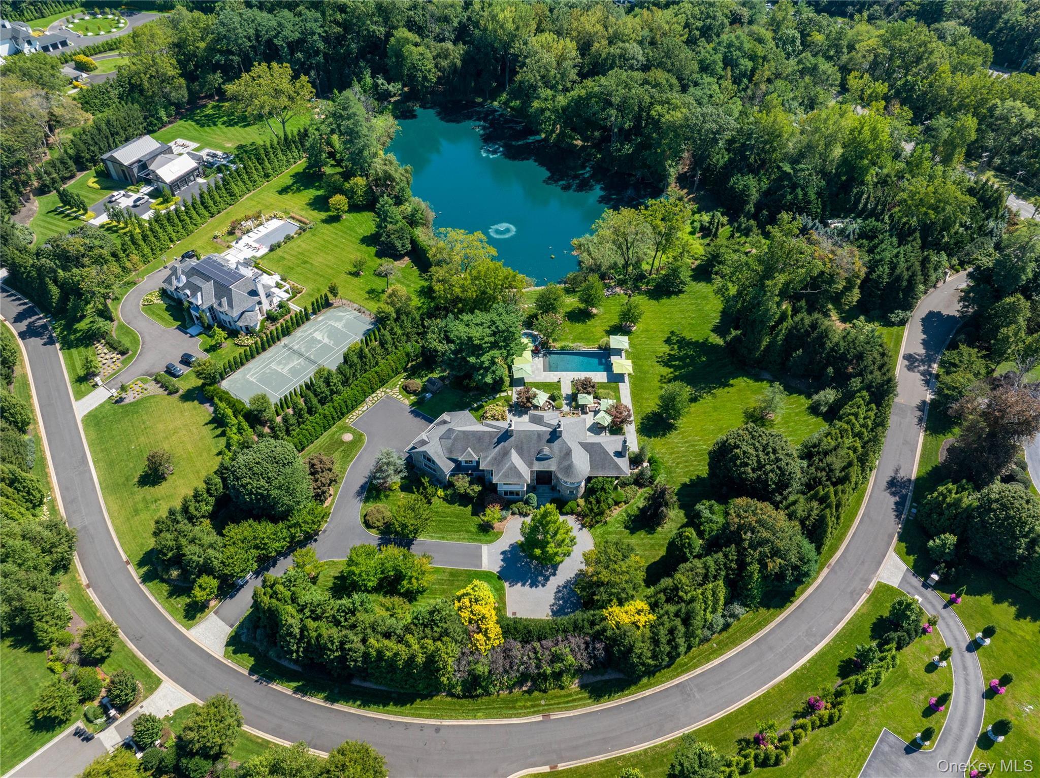 Single Family Hidden Pond Drive Nassau County, NY 11568, MLS-1050297-30