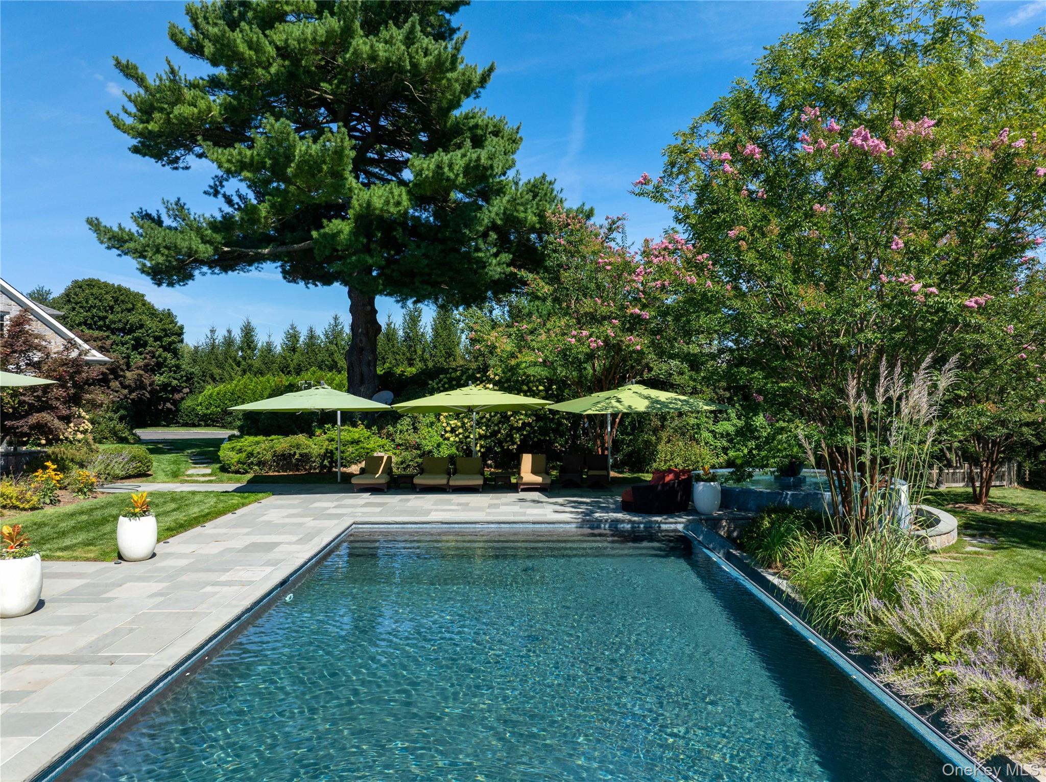 Single Family Hidden Pond Drive Nassau County, NY 11568, MLS-1050297-32
