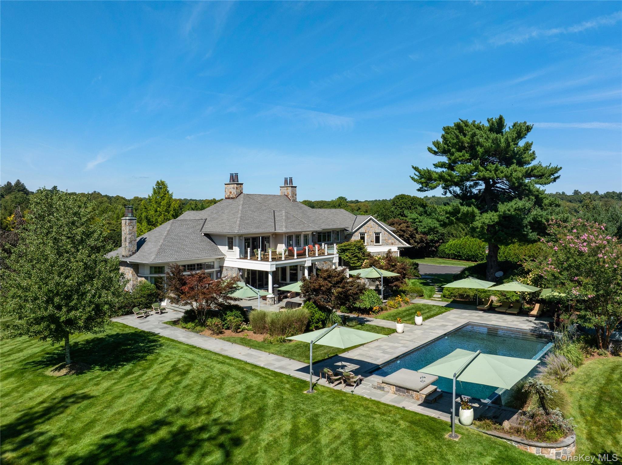 Single Family Hidden Pond Drive Nassau County, NY 11568, MLS-1050297-35