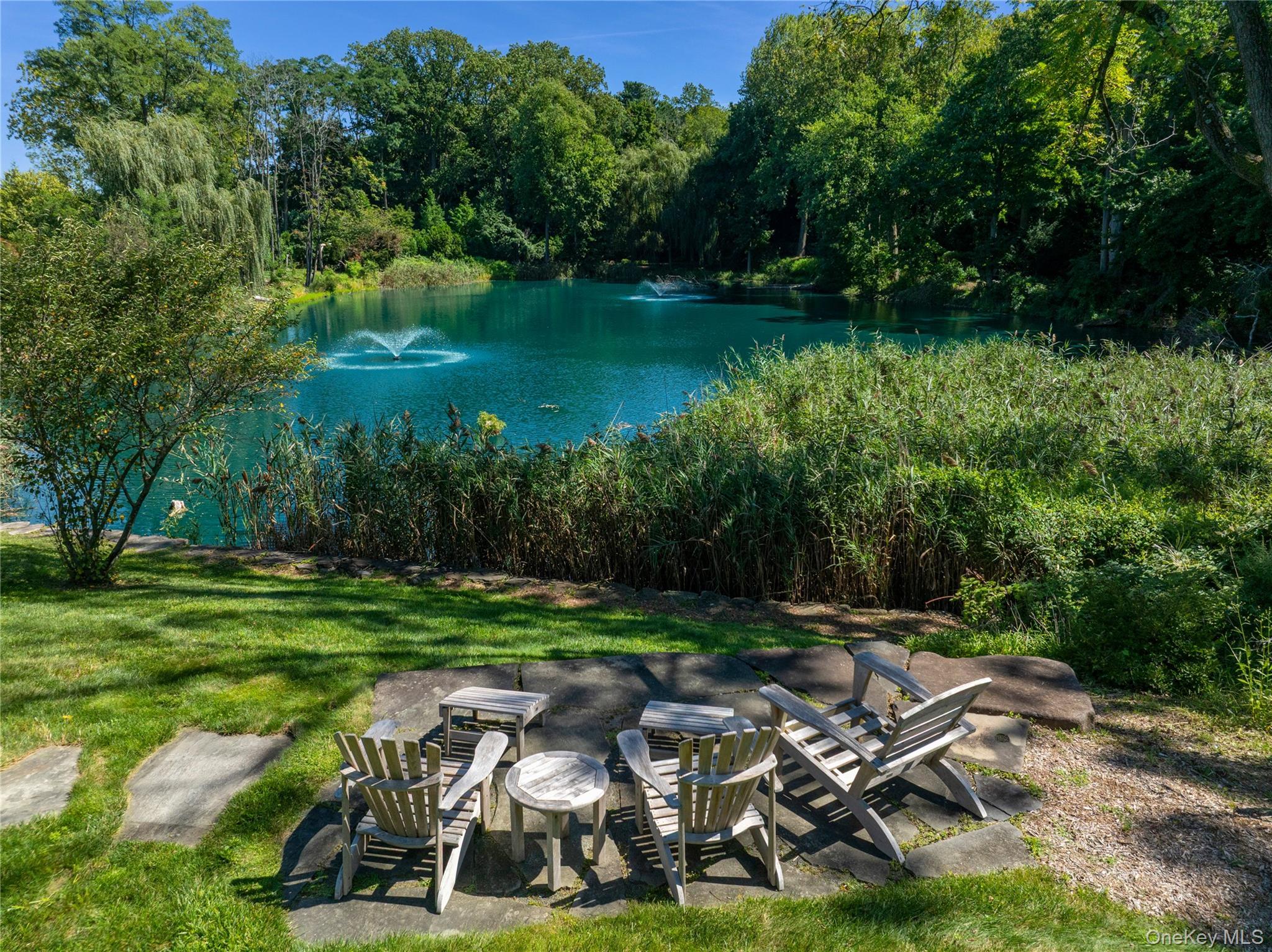 Single Family Hidden Pond Drive Nassau County, NY 11568, MLS-1050297-36