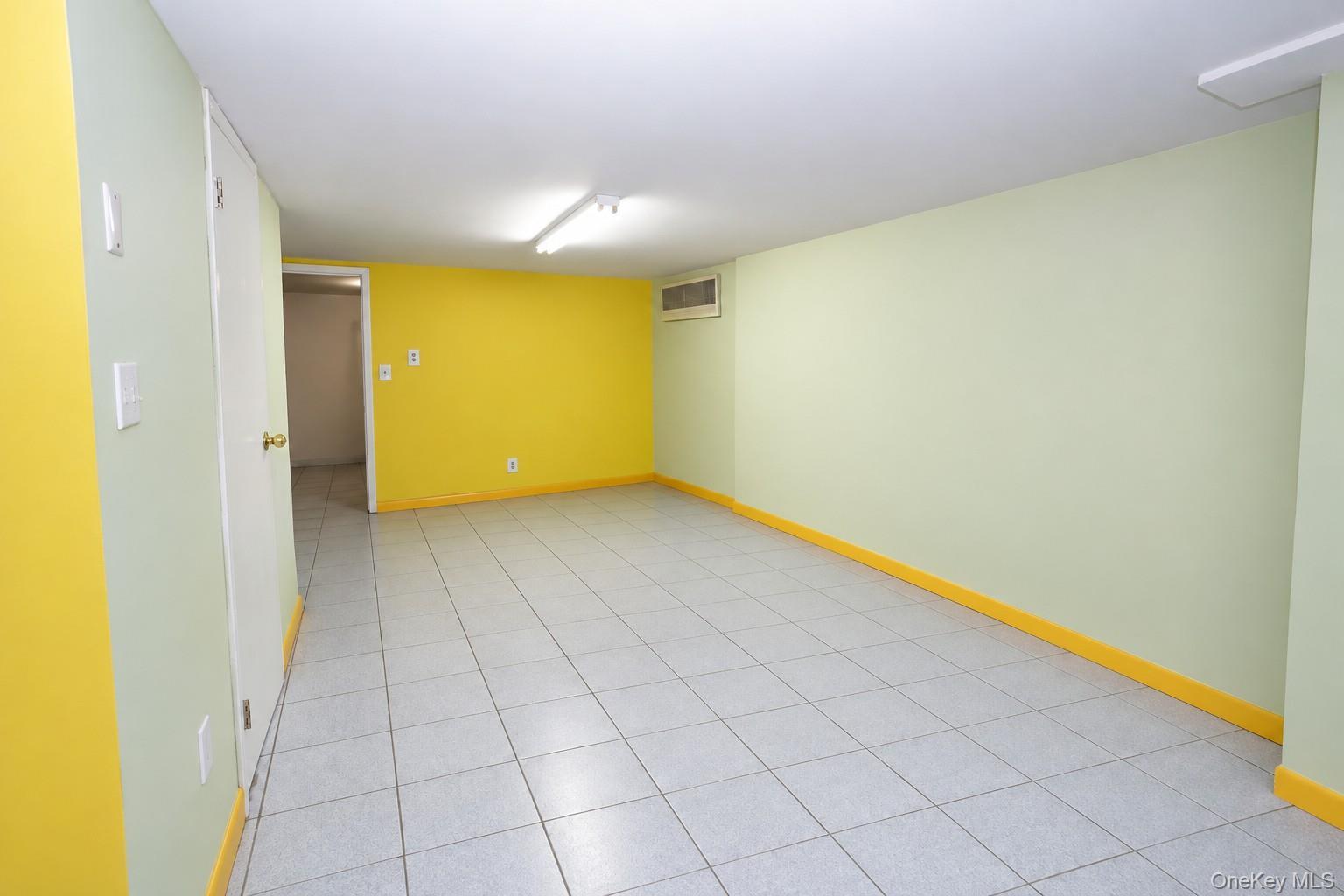 Single Family 59th Avenue Queens, NY 11378, MLS-1050304-25