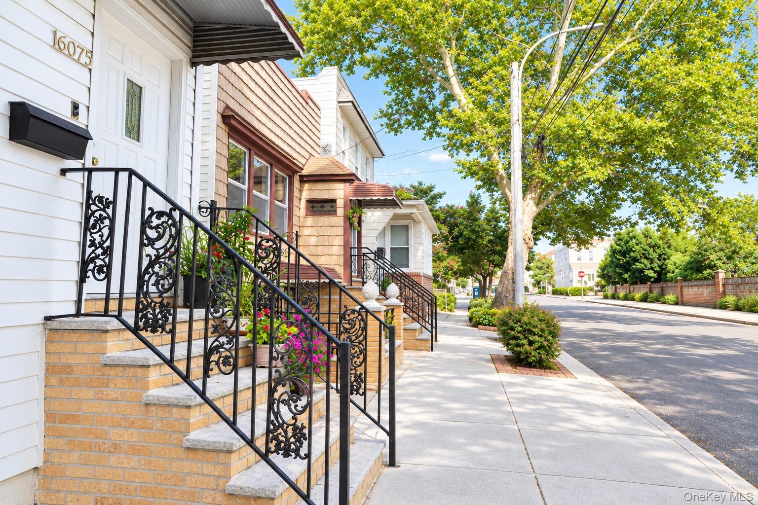 Single Family 59th Avenue  Queens, NY 11378, MLS-1050304-34