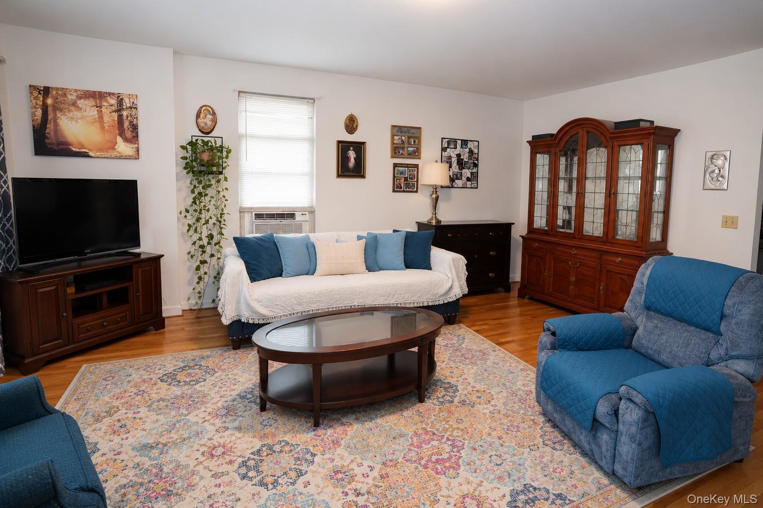 Single Family 59th Avenue Queens, NY 11378, MLS-1050304-6