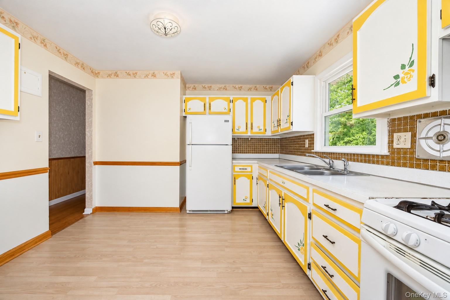 Single Family Martin Drive  Dutchess County, NY 12590, MLS-1050312-7