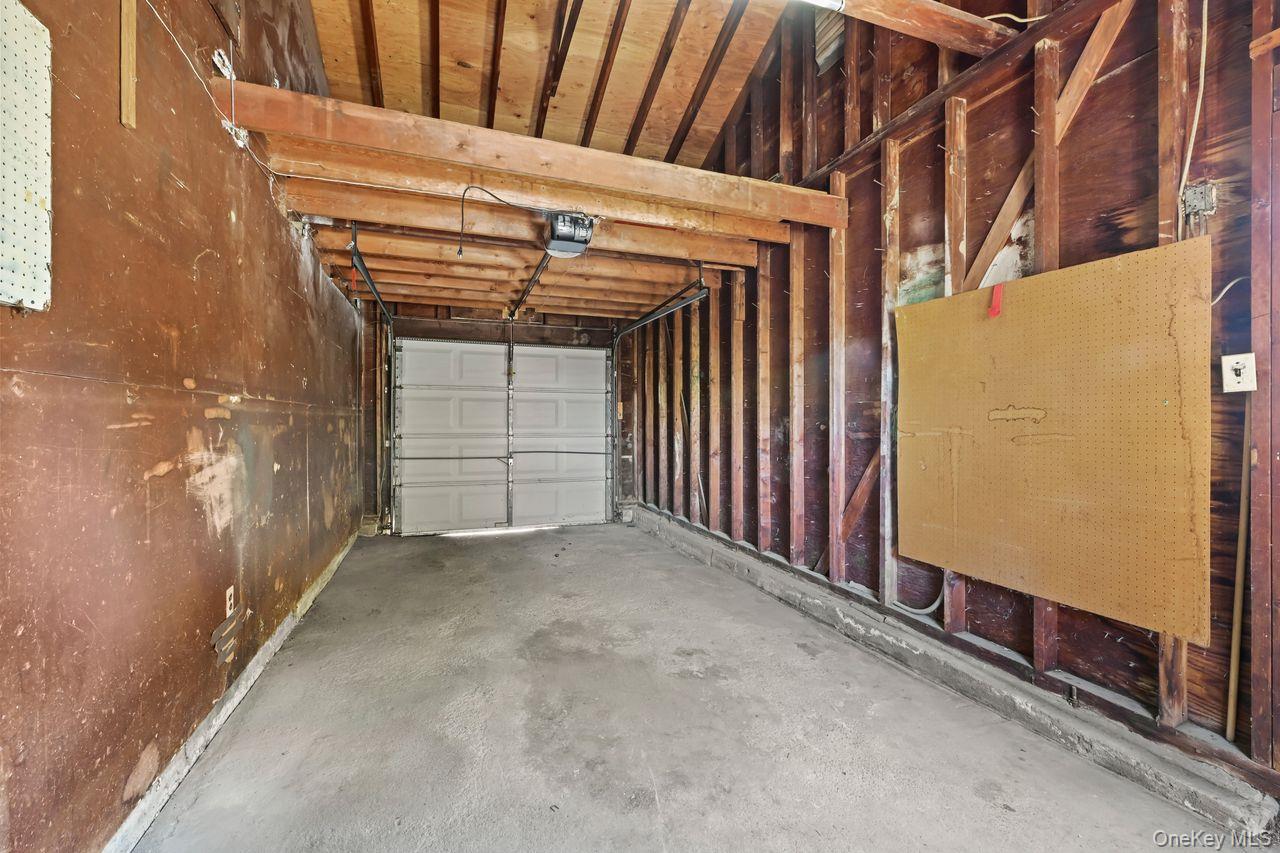 Single Family Allan Road  Putnam County, NY 10509, MLS-1050325-29