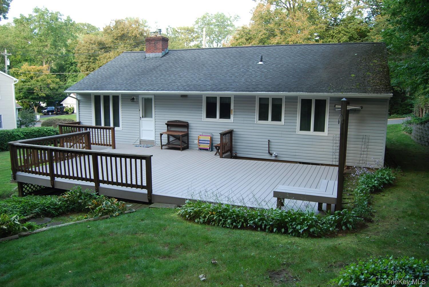 Single Family Francis Terrace Nassau County, NY 11542, MLS-1050332-12