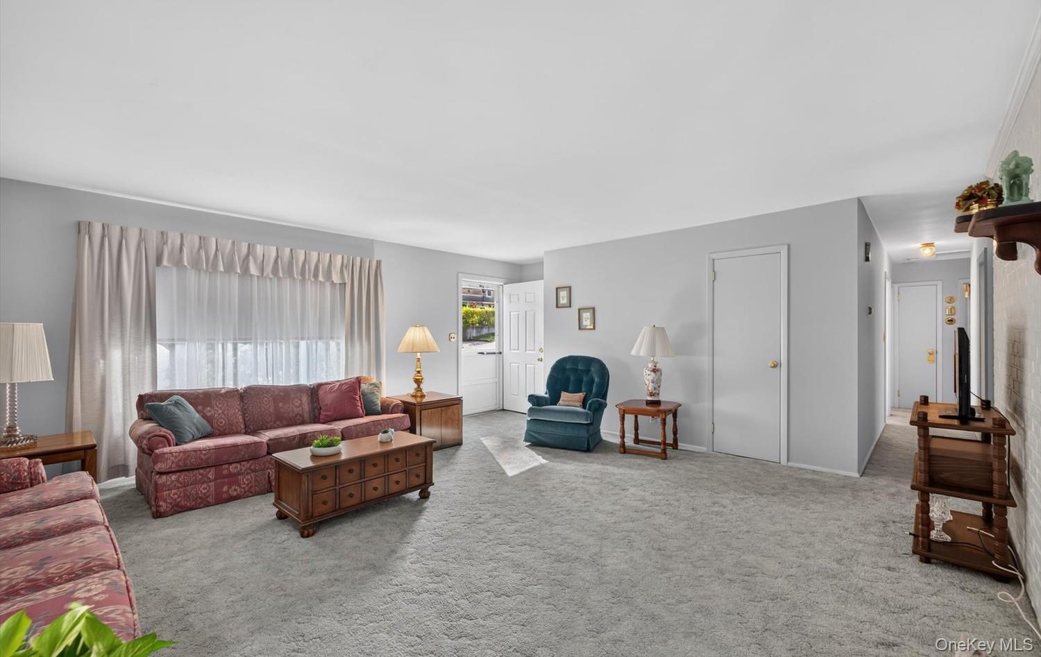 Single Family Francis Terrace Nassau County, NY 11542, MLS-1050332-18