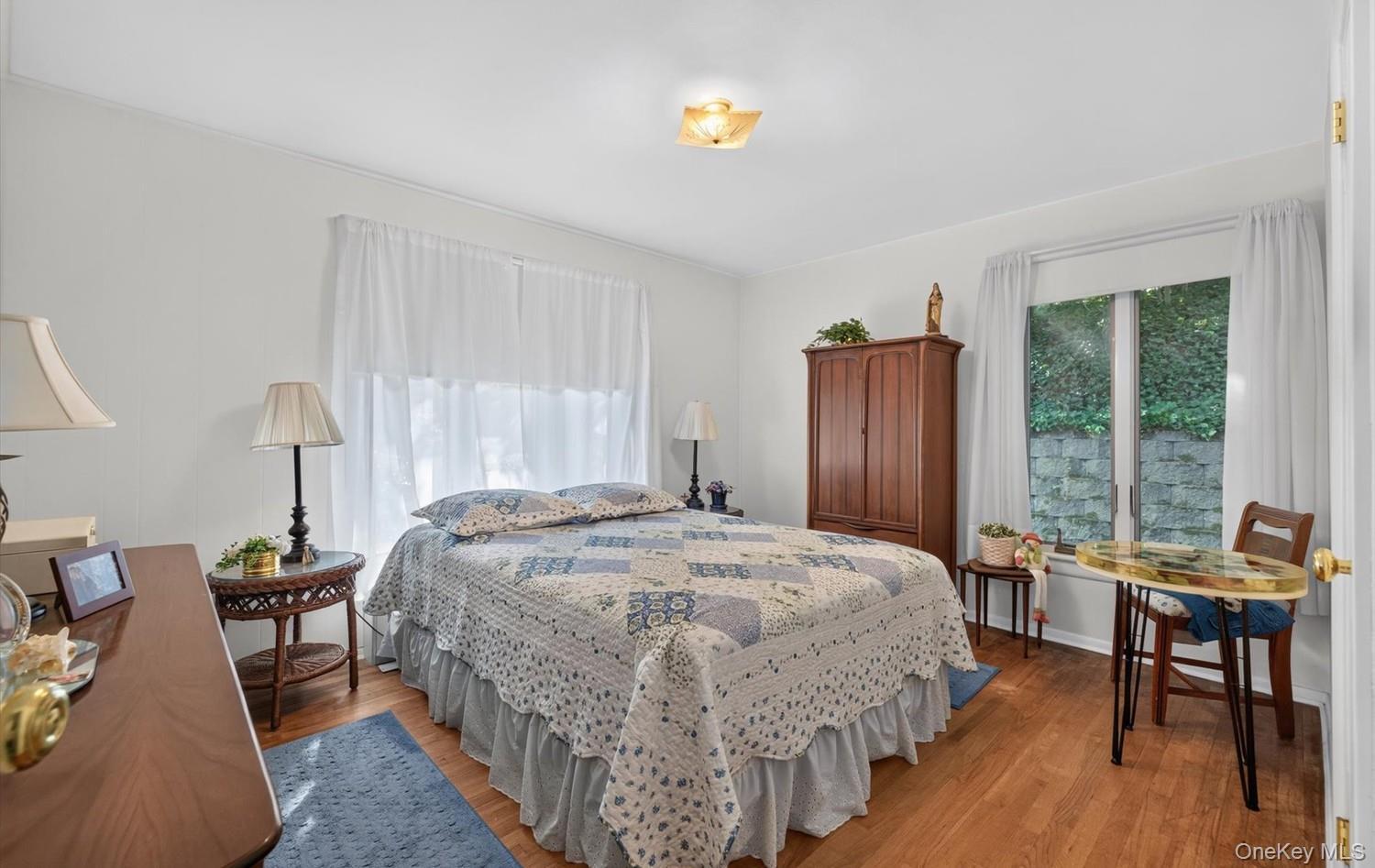 Single Family Francis Terrace Nassau County, NY 11542, MLS-1050332-28