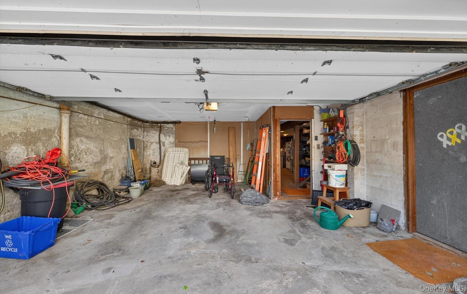 Single Family Francis Terrace Nassau County, NY 11542, MLS-1050332-32