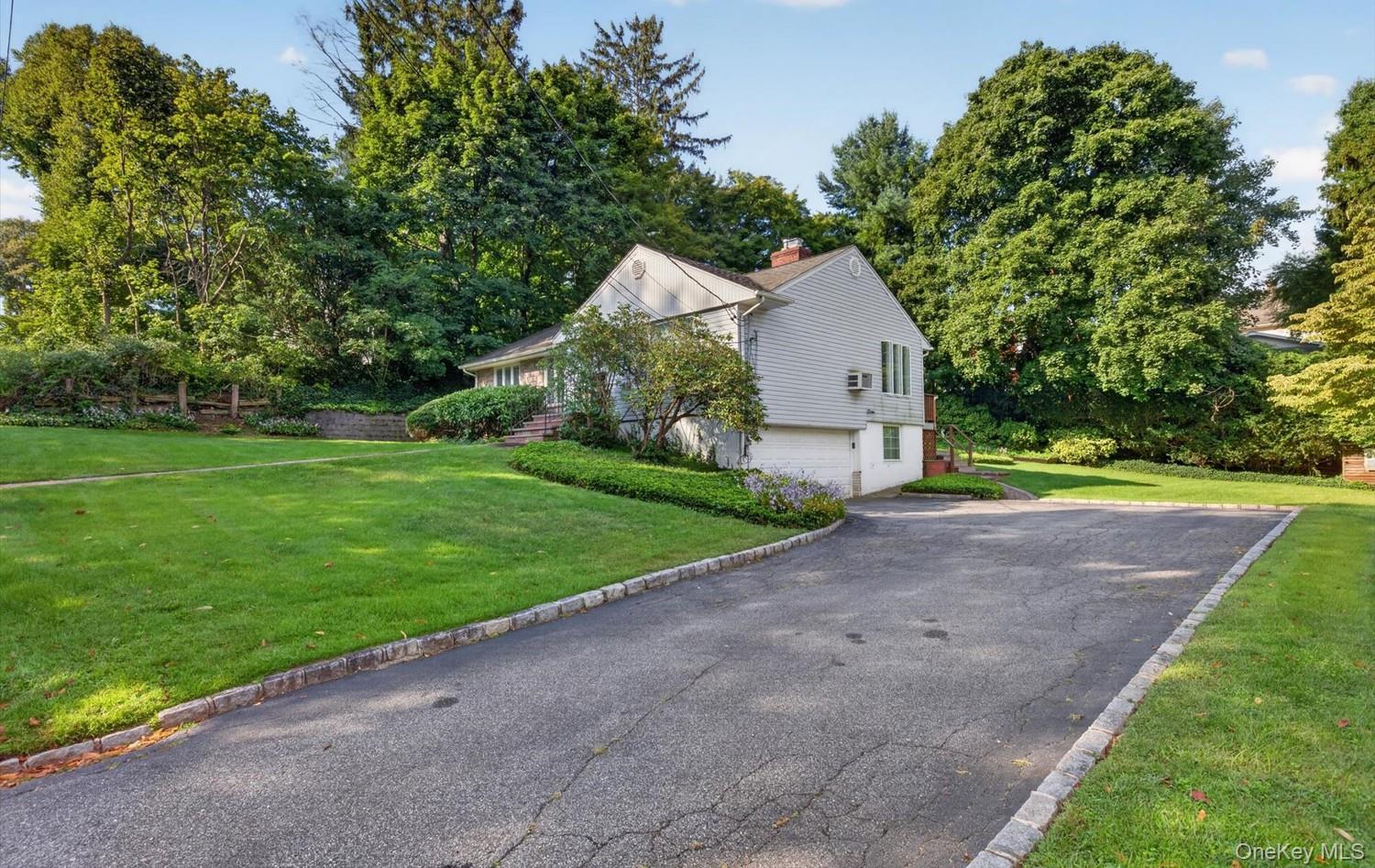 Single Family Francis Terrace Nassau County, NY 11542, MLS-1050332-5