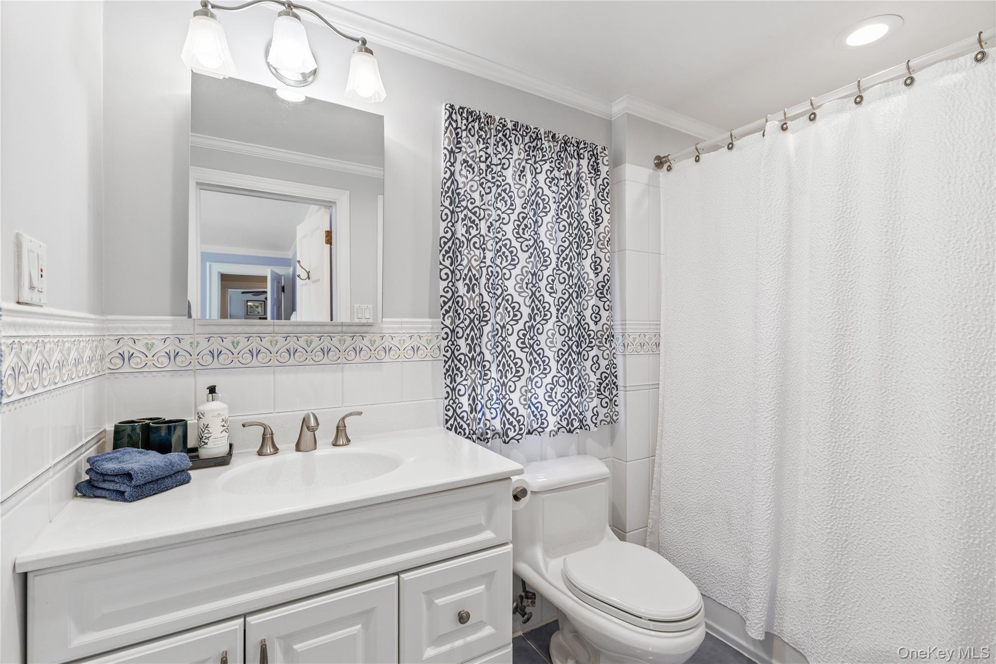 Single Family King Street Westchester County, NY 10573, MLS-1050335-21