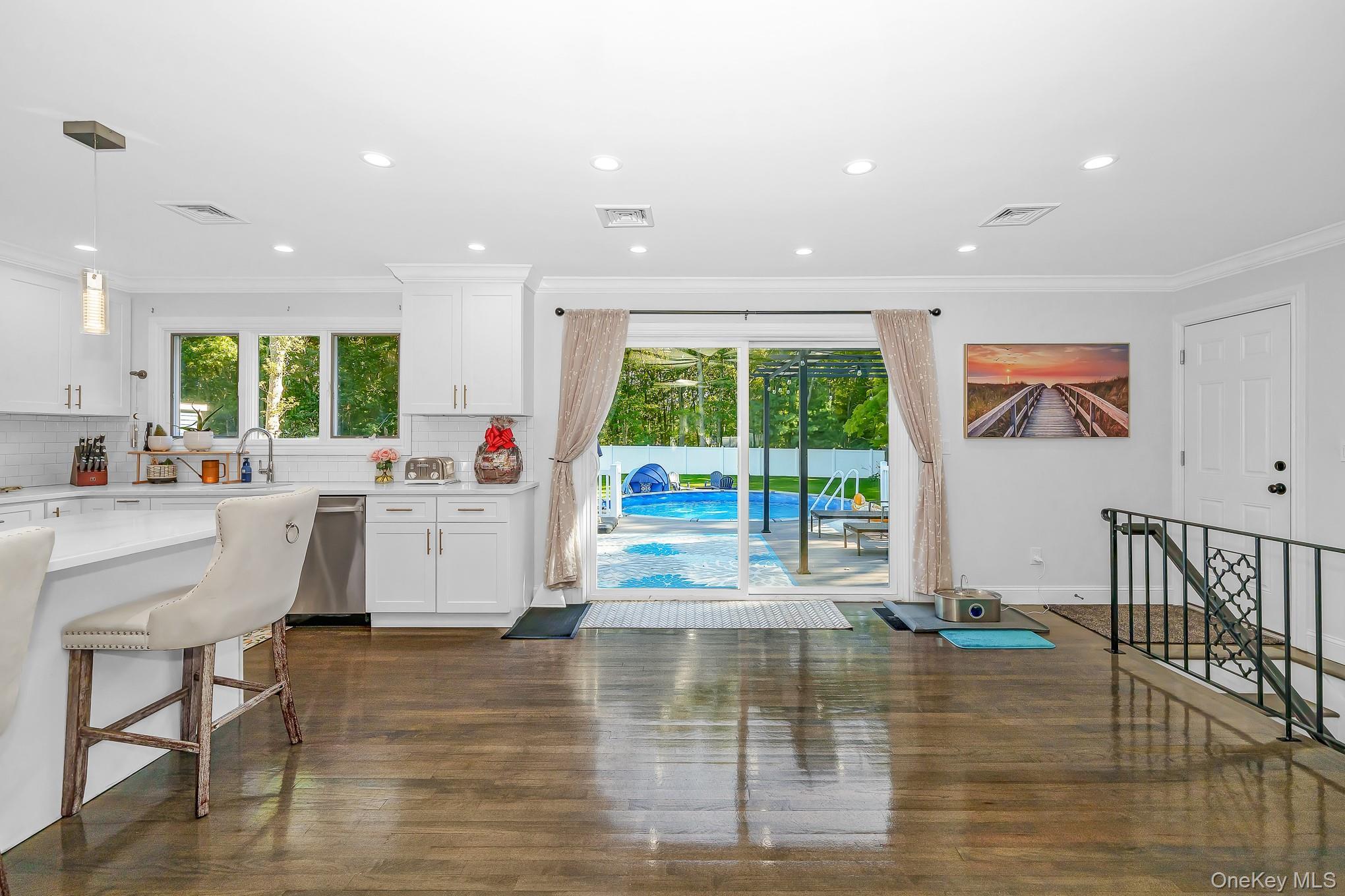 Single Family Danbury Avenue Suffolk County, NY 11772, MLS-1050340-18