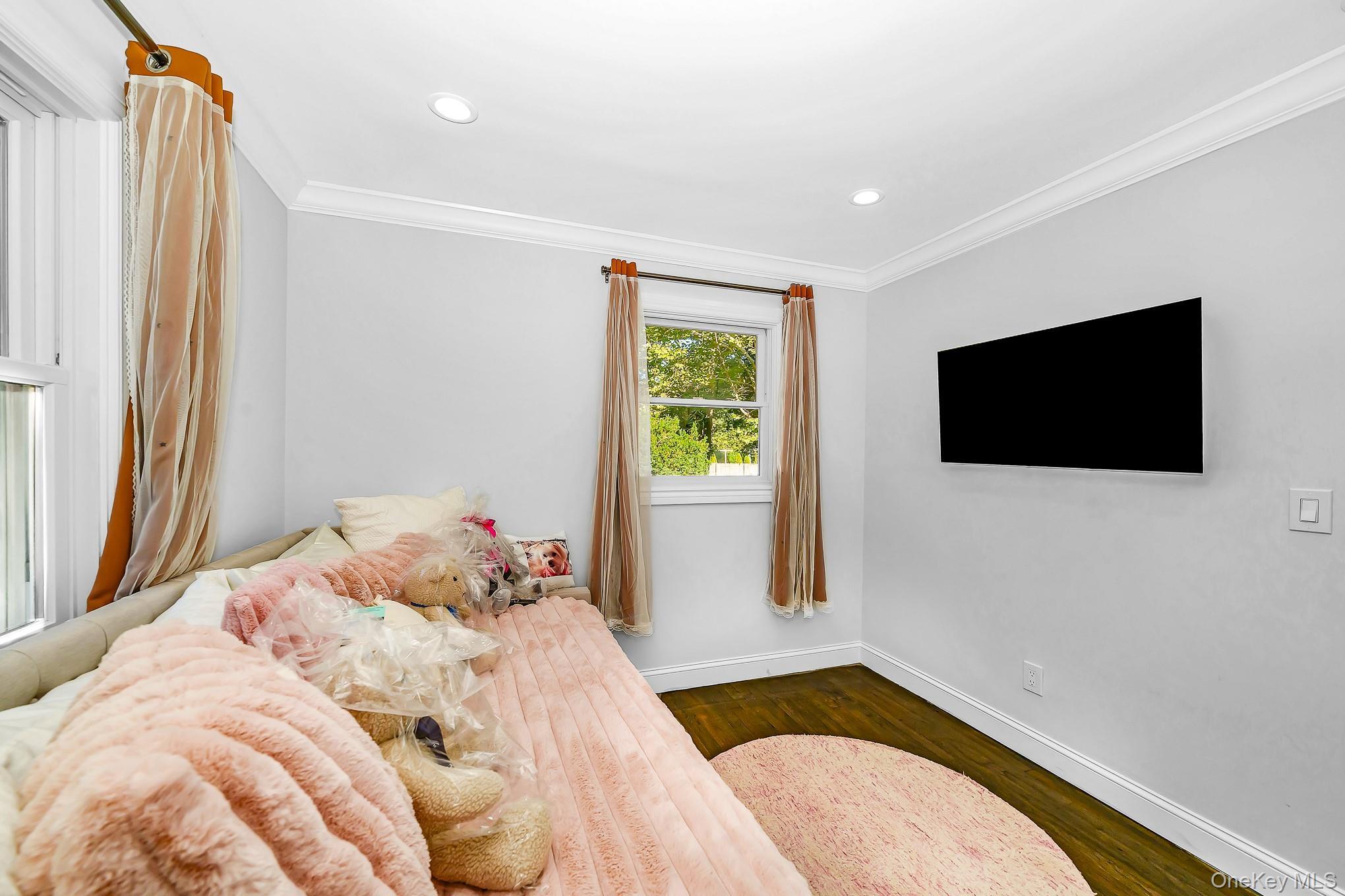 Single Family Danbury Avenue Suffolk County, NY 11772, MLS-1050340-21