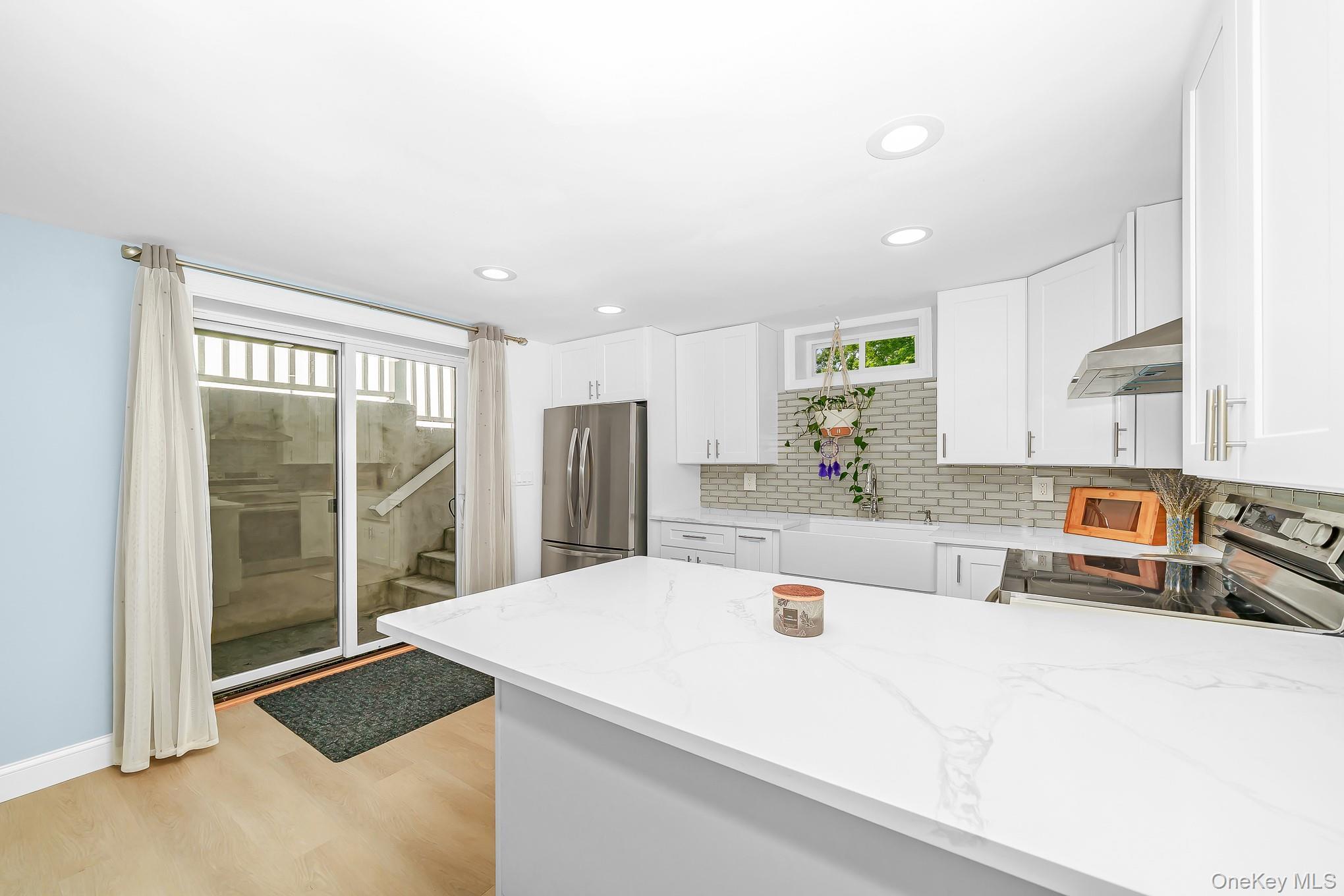 Single Family Danbury Avenue Suffolk County, NY 11772, MLS-1050340-26