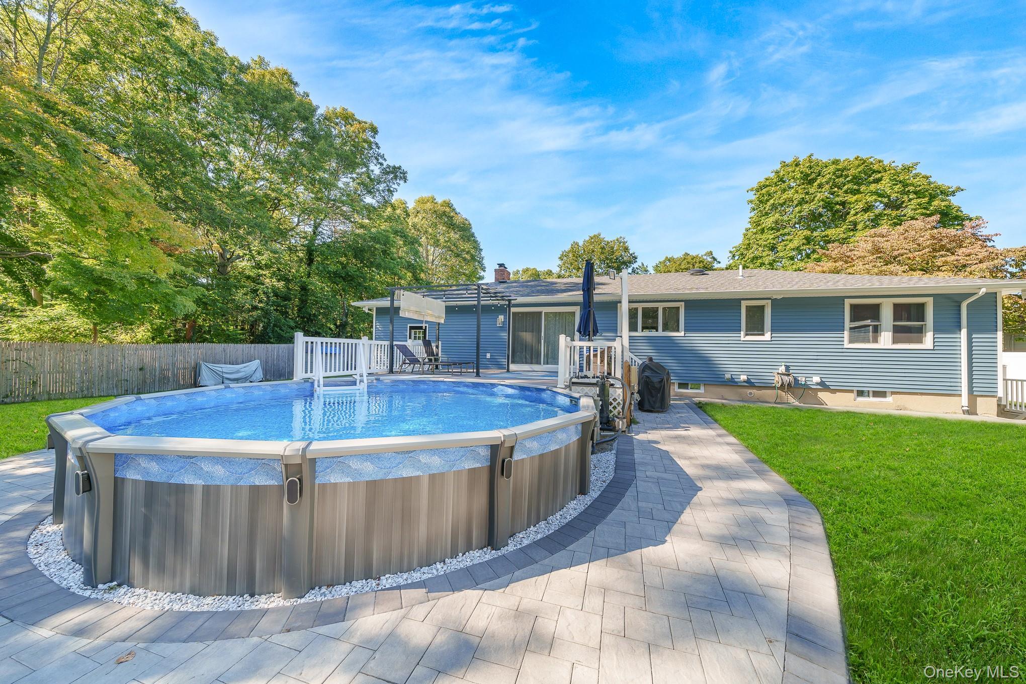 Single Family Danbury Avenue Suffolk County, NY 11772, MLS-1050340-37