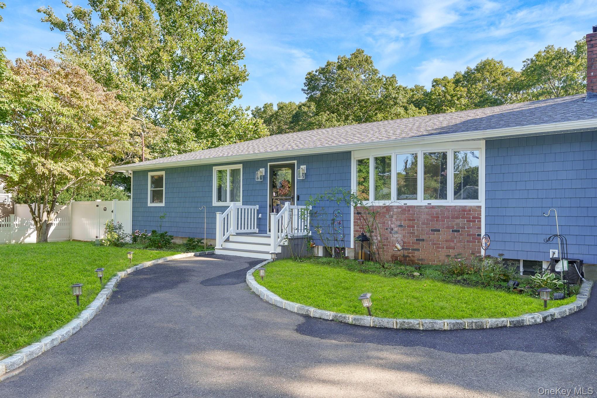 Single Family Danbury Avenue Suffolk County, NY 11772, MLS-1050340-4