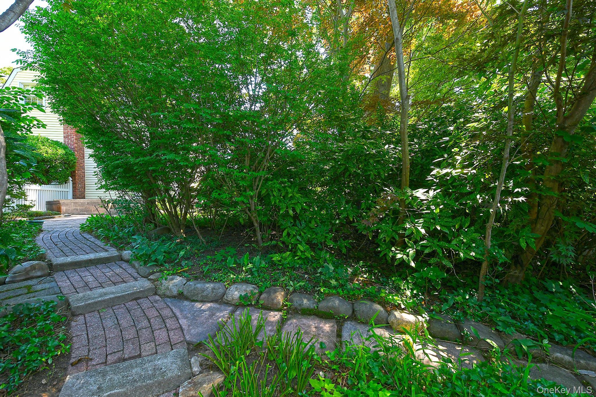 Single Family Brook Lane Suffolk County, NY 11787, MLS-1050347-25