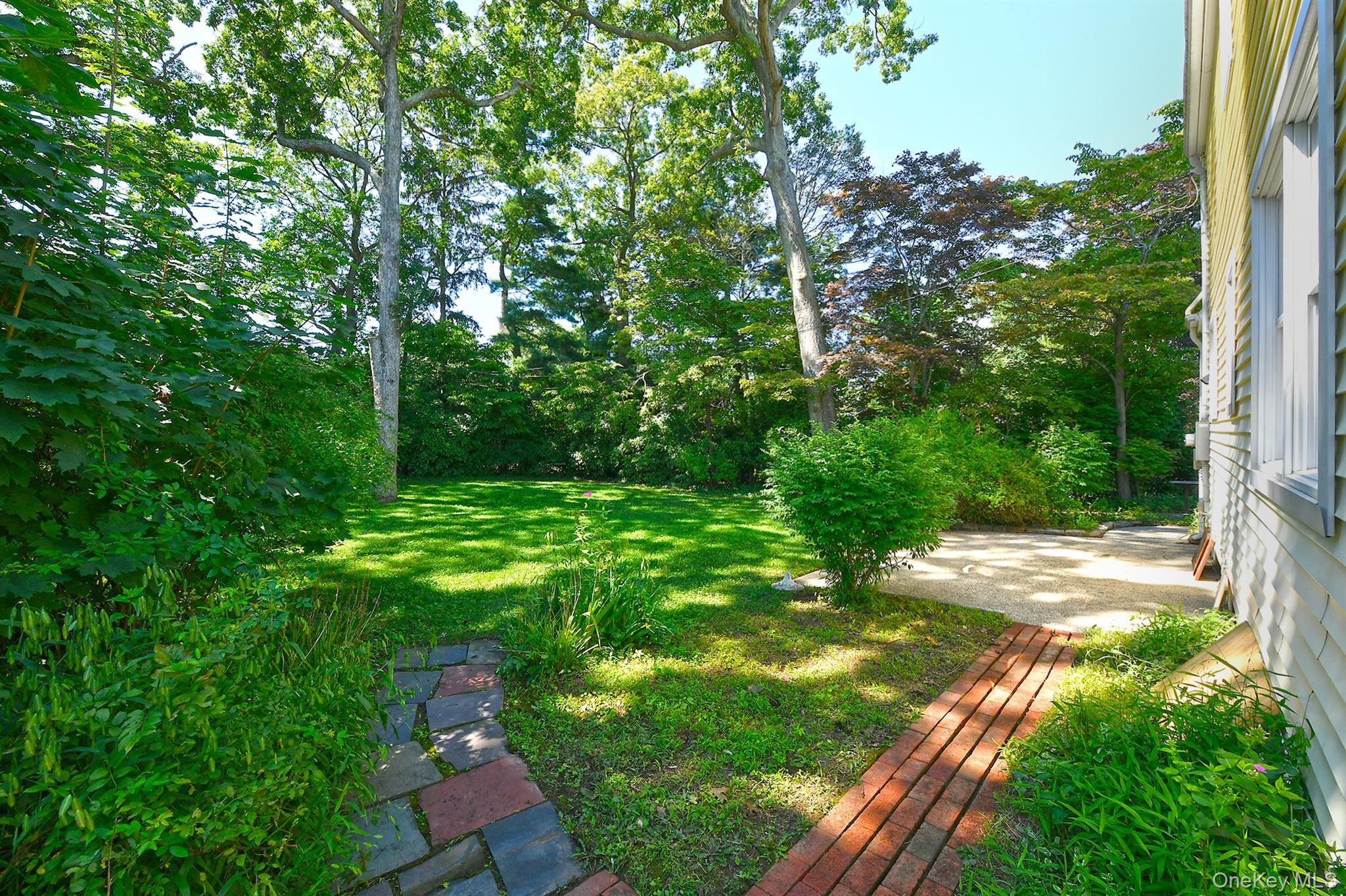 Single Family Brook Lane Suffolk County, NY 11787, MLS-1050347-27