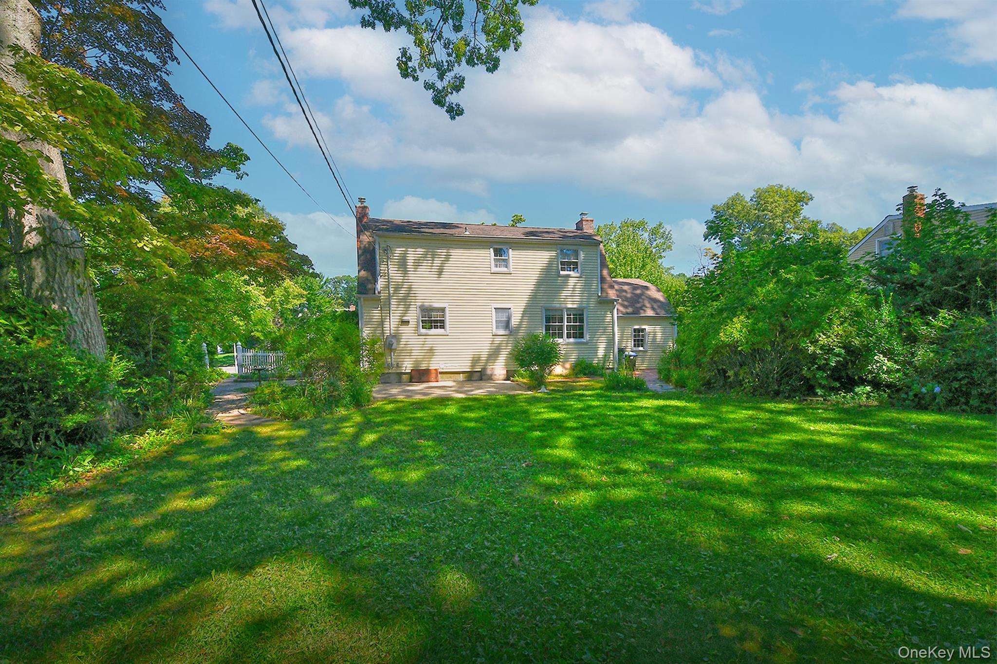 Single Family Brook Lane Suffolk County, NY 11787, MLS-1050347-31