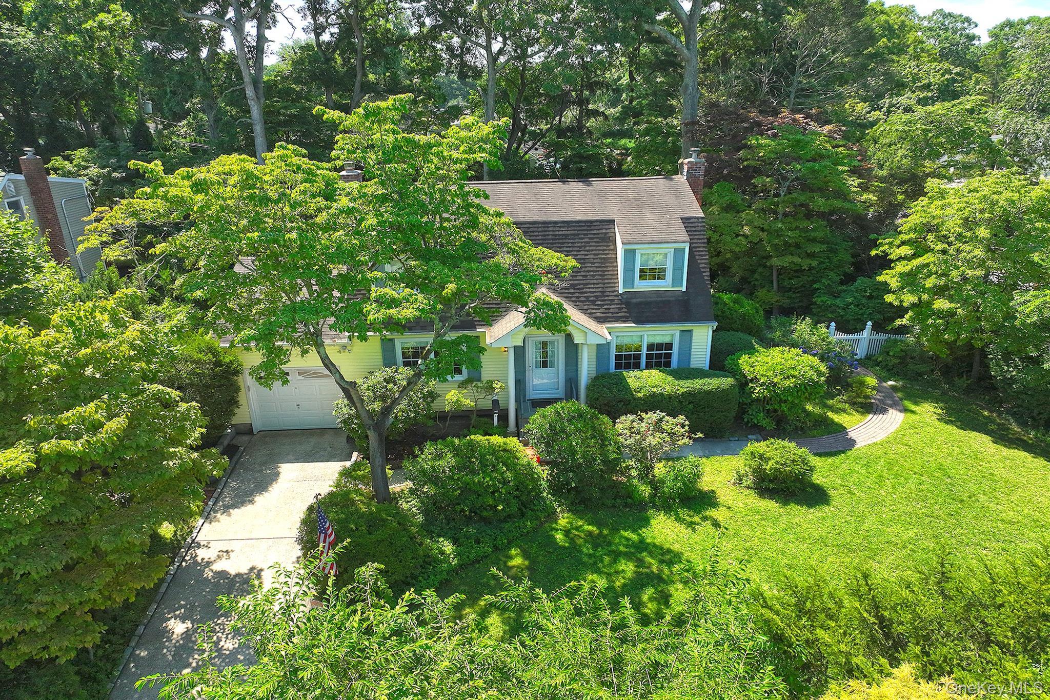 Single Family Brook Lane Suffolk County, NY 11787, MLS-1050347-33