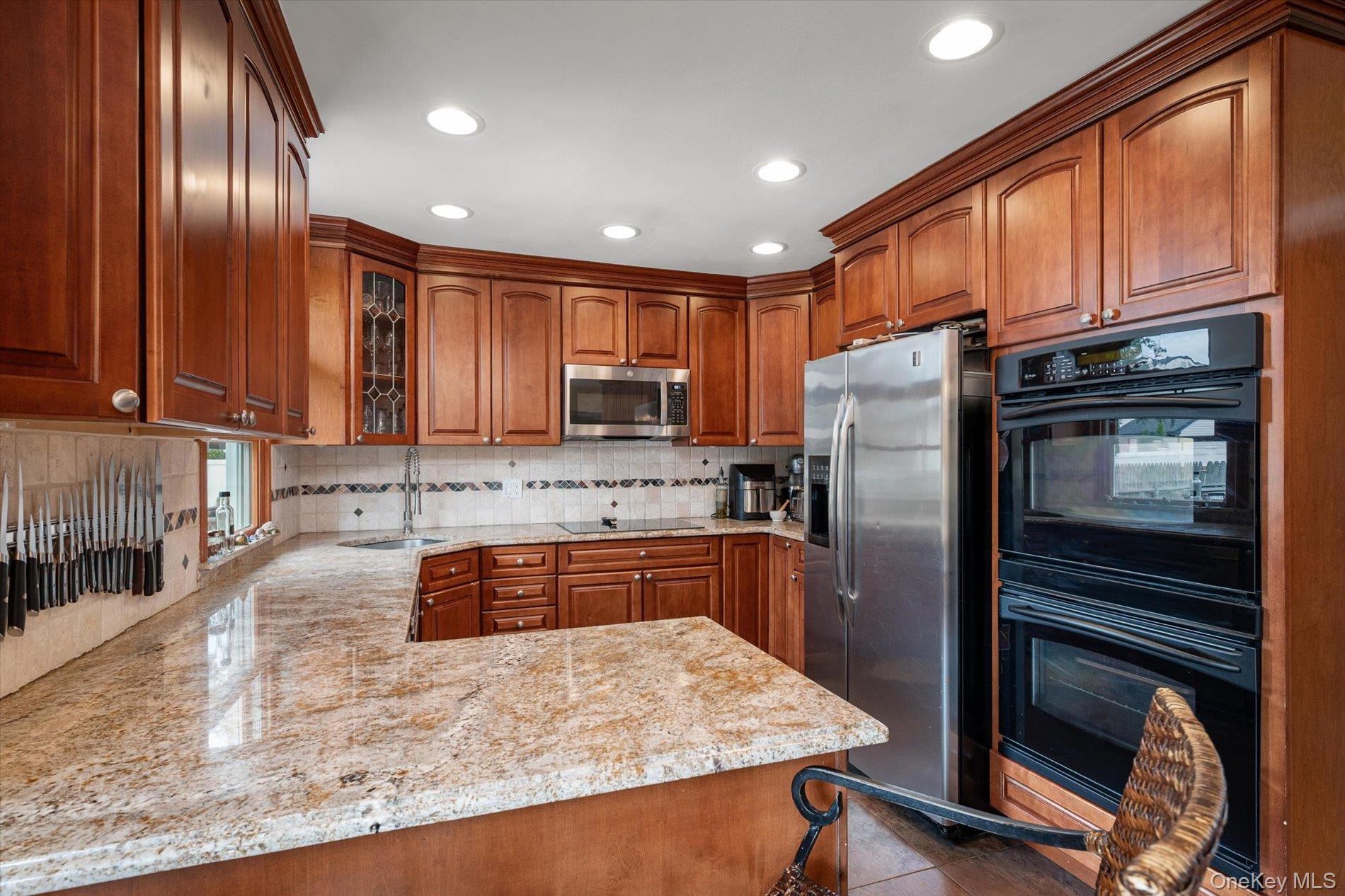 Single Family Shore Drive Nassau County, NY 11566, MLS-1050366-10