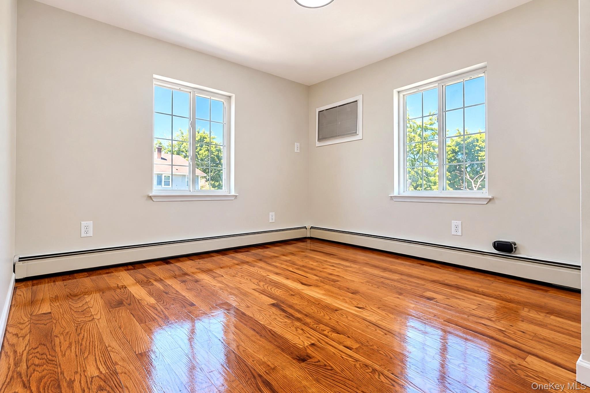 Single Family 140th Avenue Queens, NY 11413, MLS-1050374-5