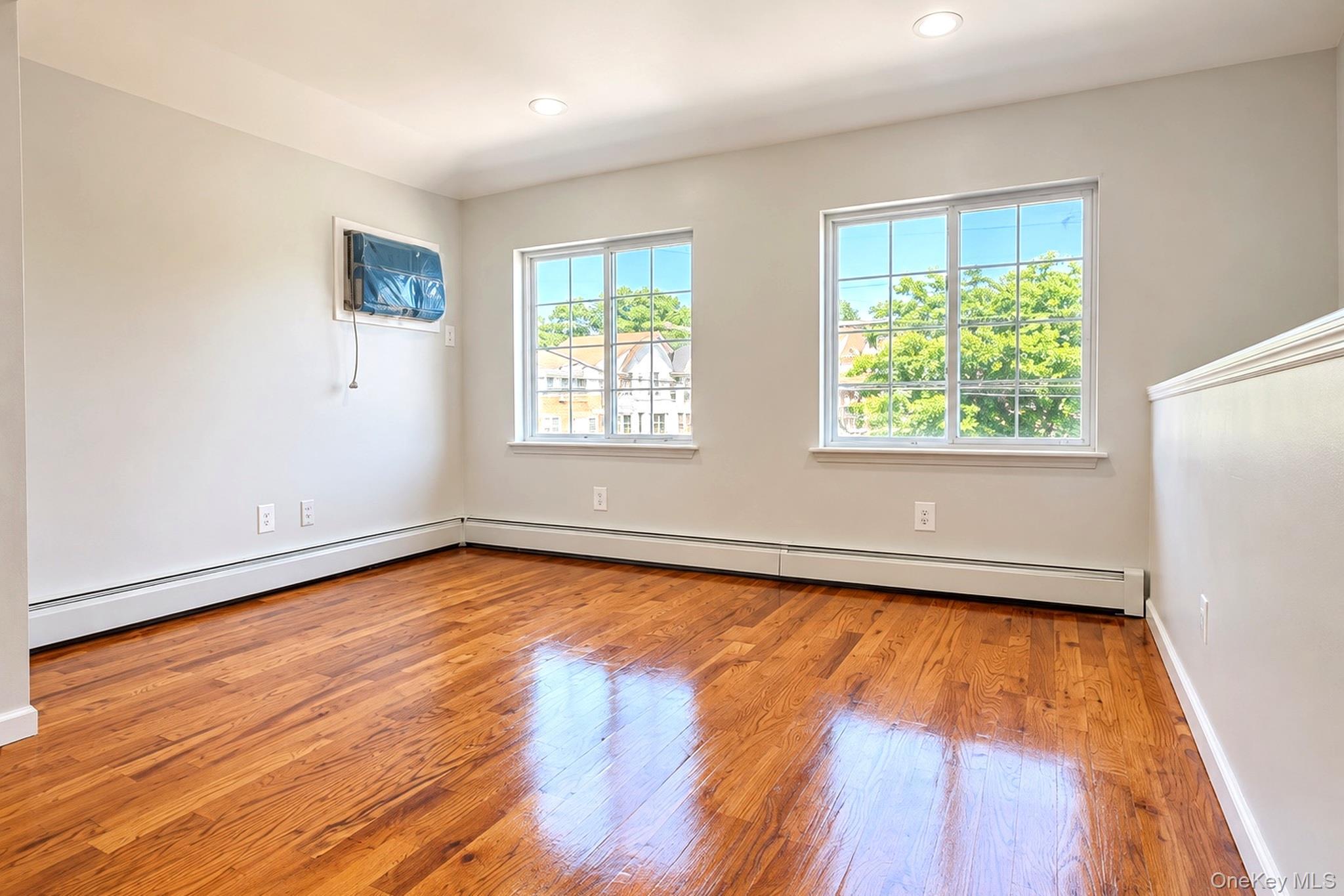 Single Family 140th Avenue Queens, NY 11413, MLS-1050374-7