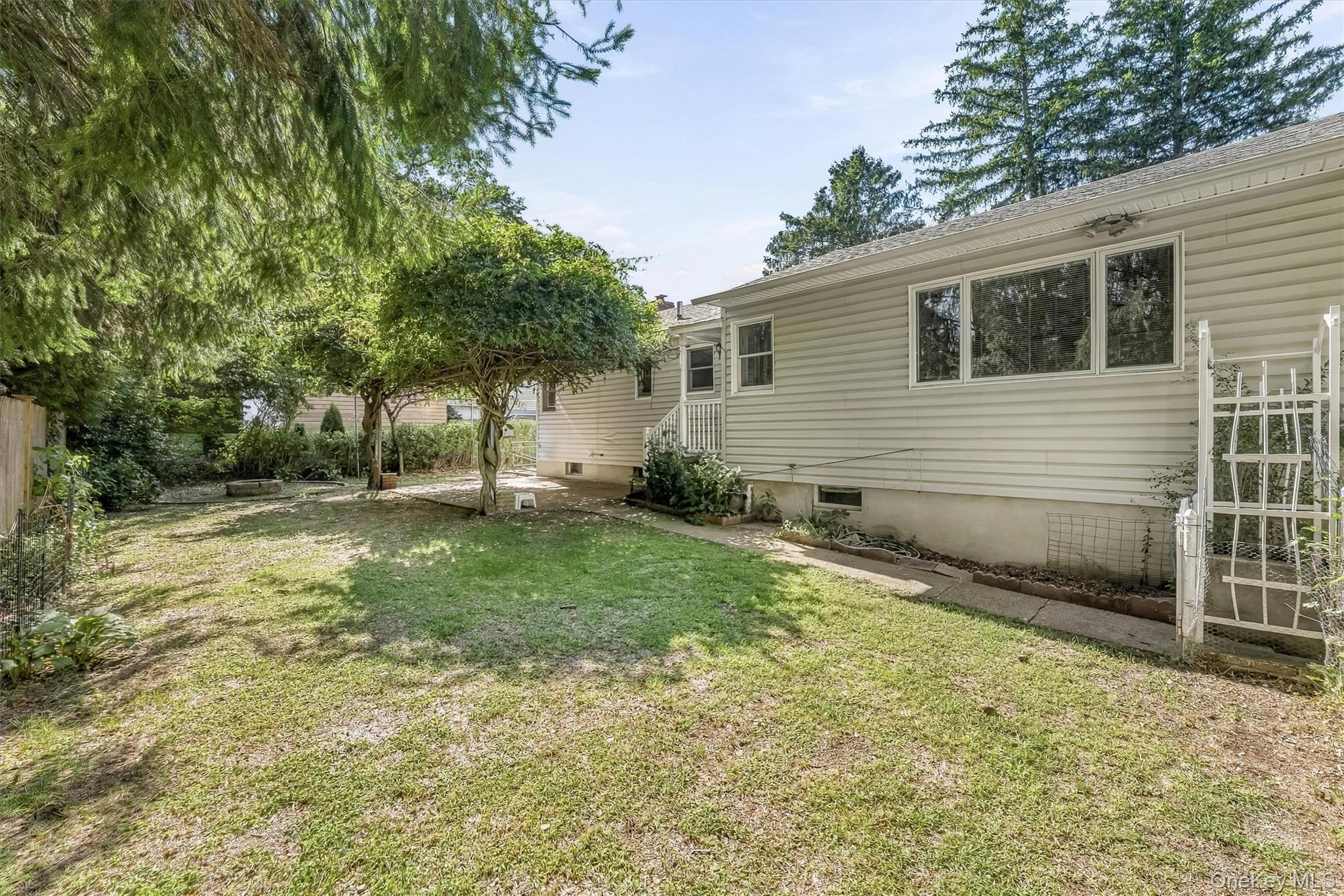 Single Family Tudor Place Westchester County, NY 10530, MLS-1050397-28