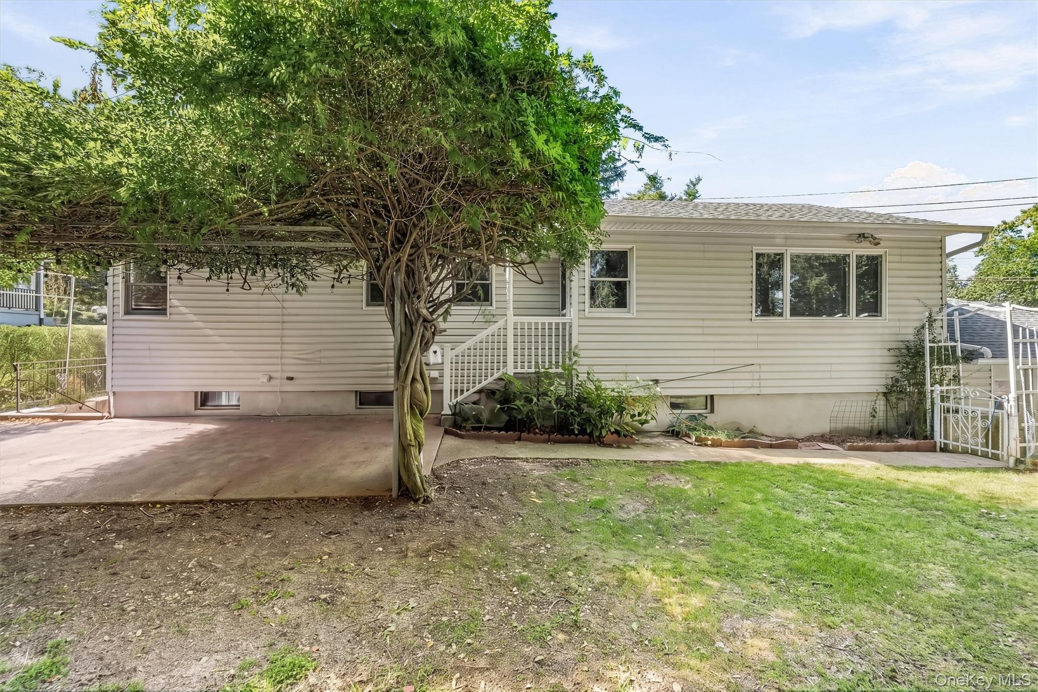 Single Family Tudor Place Westchester County, NY 10530, MLS-1050397-29