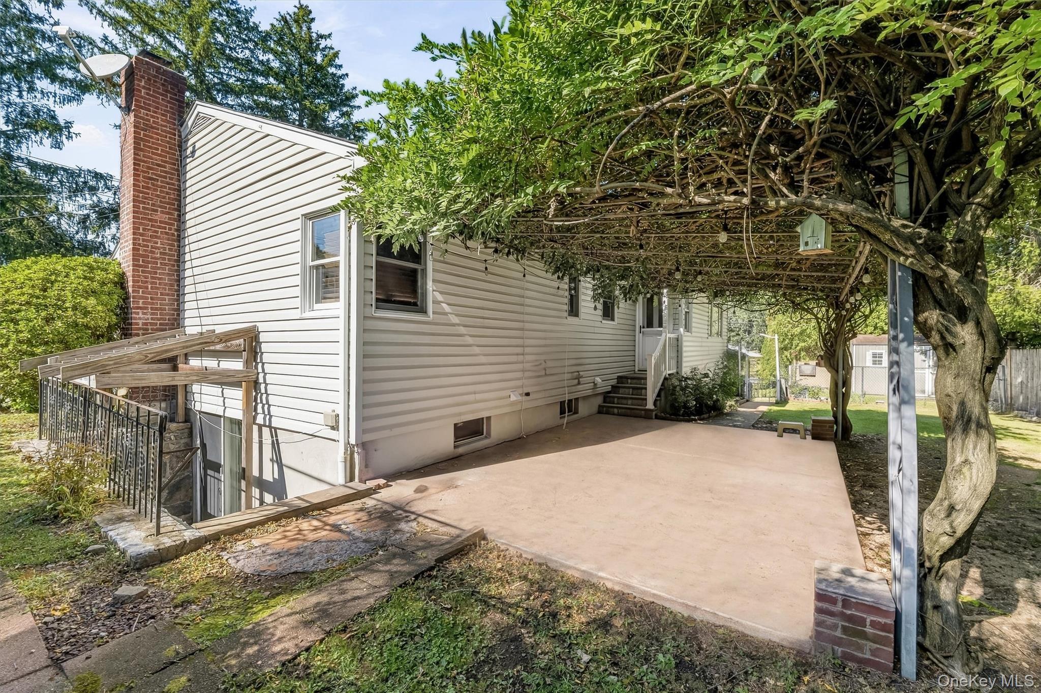 Single Family Tudor Place Westchester County, NY 10530, MLS-1050397-30