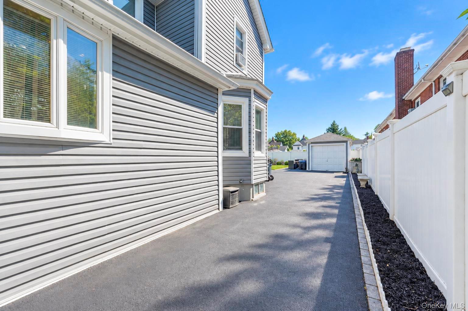 Single Family S Franklin Avenue Nassau County, NY 11580, MLS-1050399-24