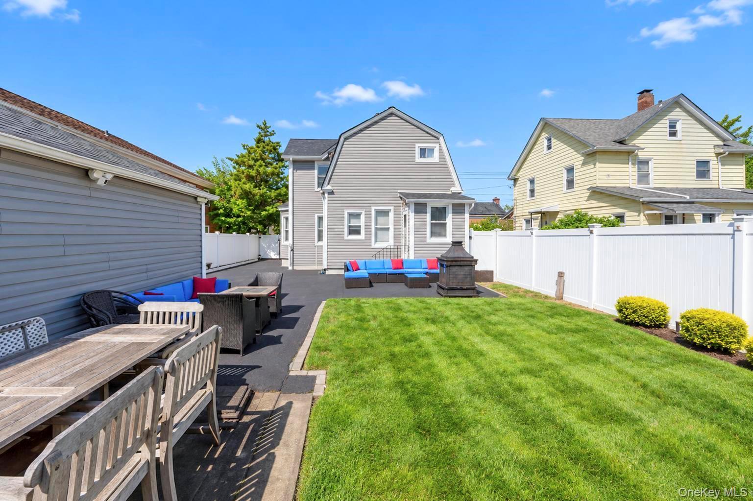 Single Family S Franklin Avenue  Nassau County, NY 11580, MLS-1050399-28