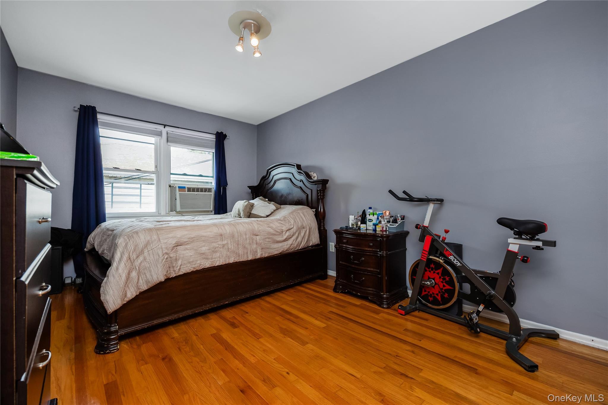 Single Family Lafayette Street  Queens, NY 11417, MLS-1050403-28