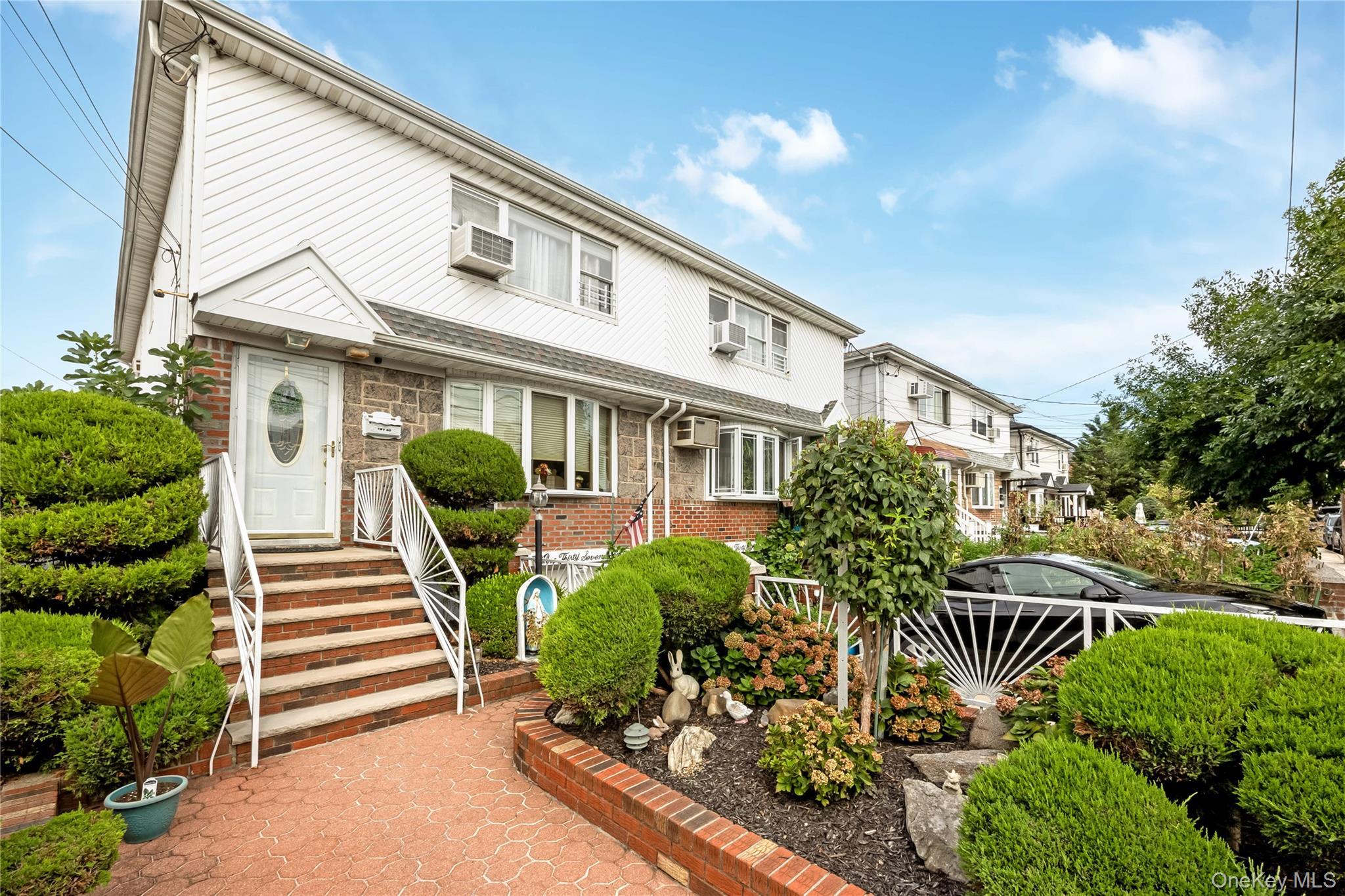 Single Family Lafayette Street  Queens, NY 11417, MLS-1050403-32