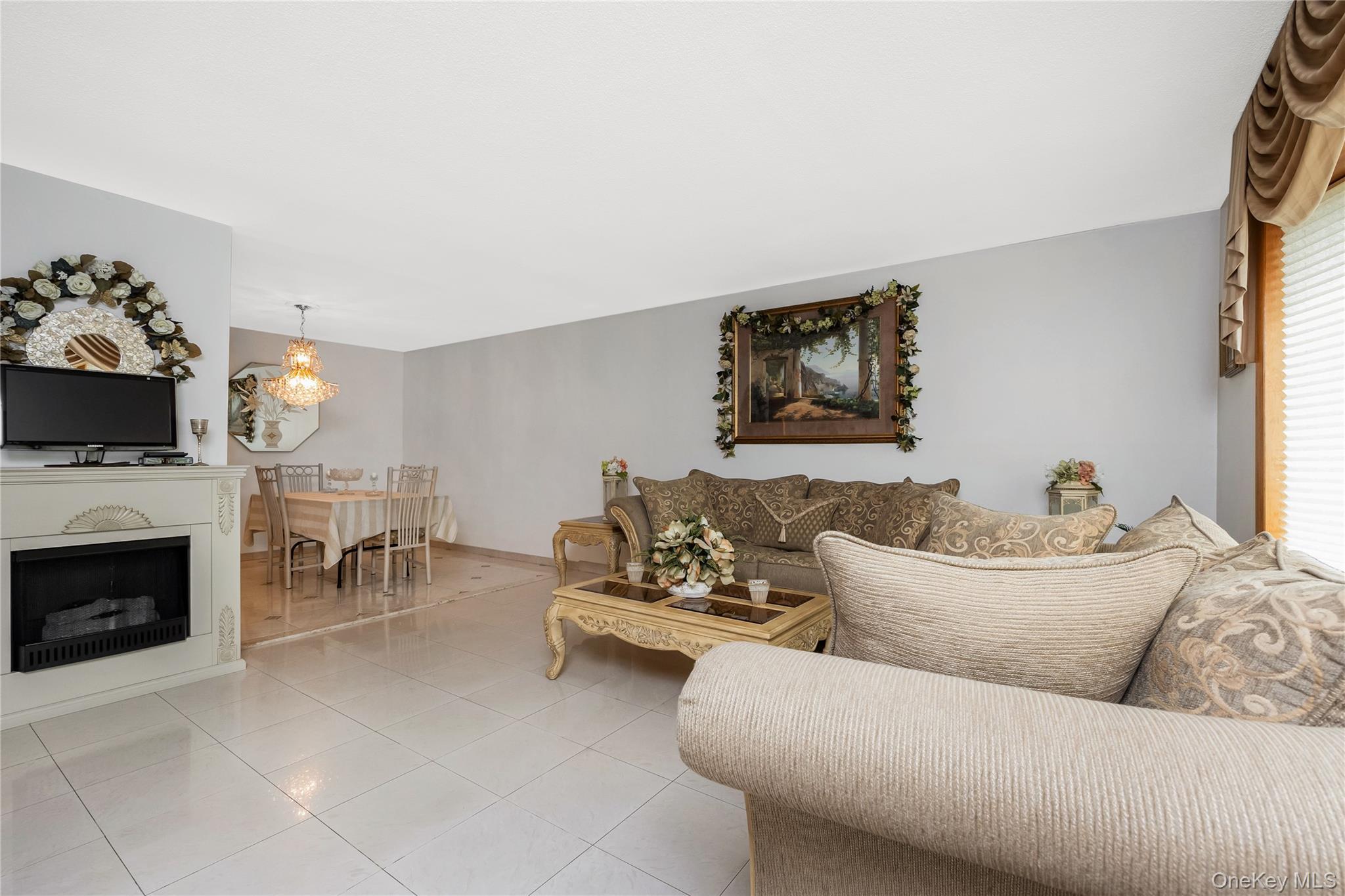 Single Family Lafayette Street  Queens, NY 11417, MLS-1050403-4