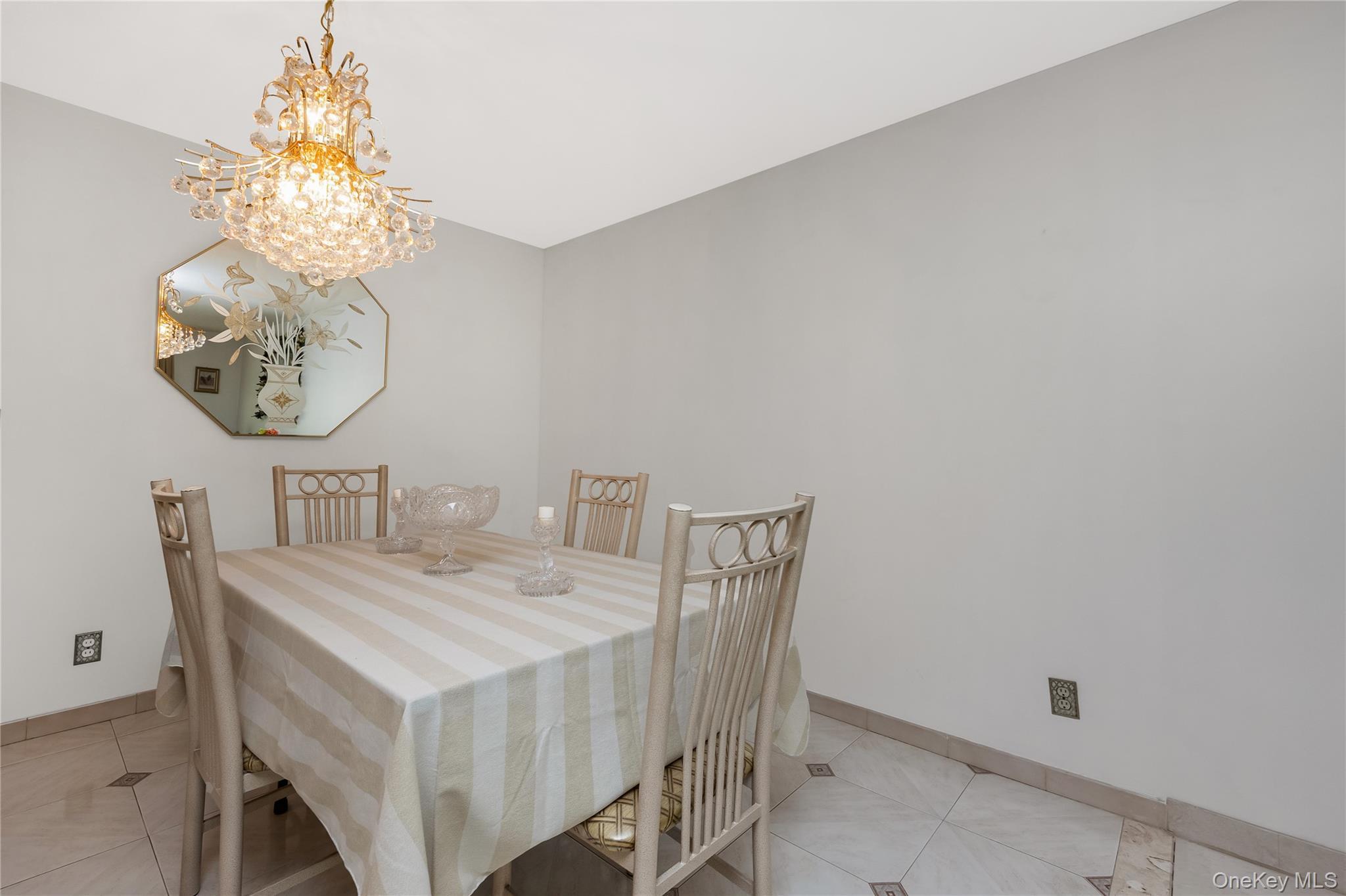 Single Family Lafayette Street  Queens, NY 11417, MLS-1050403-6