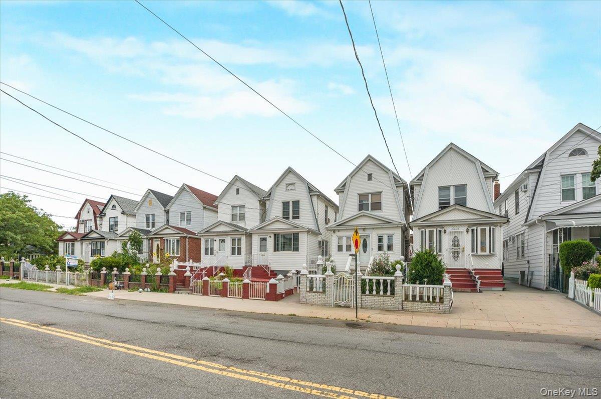 Single Family 107th Avenue Queens, NY 11419, MLS-1050425-3