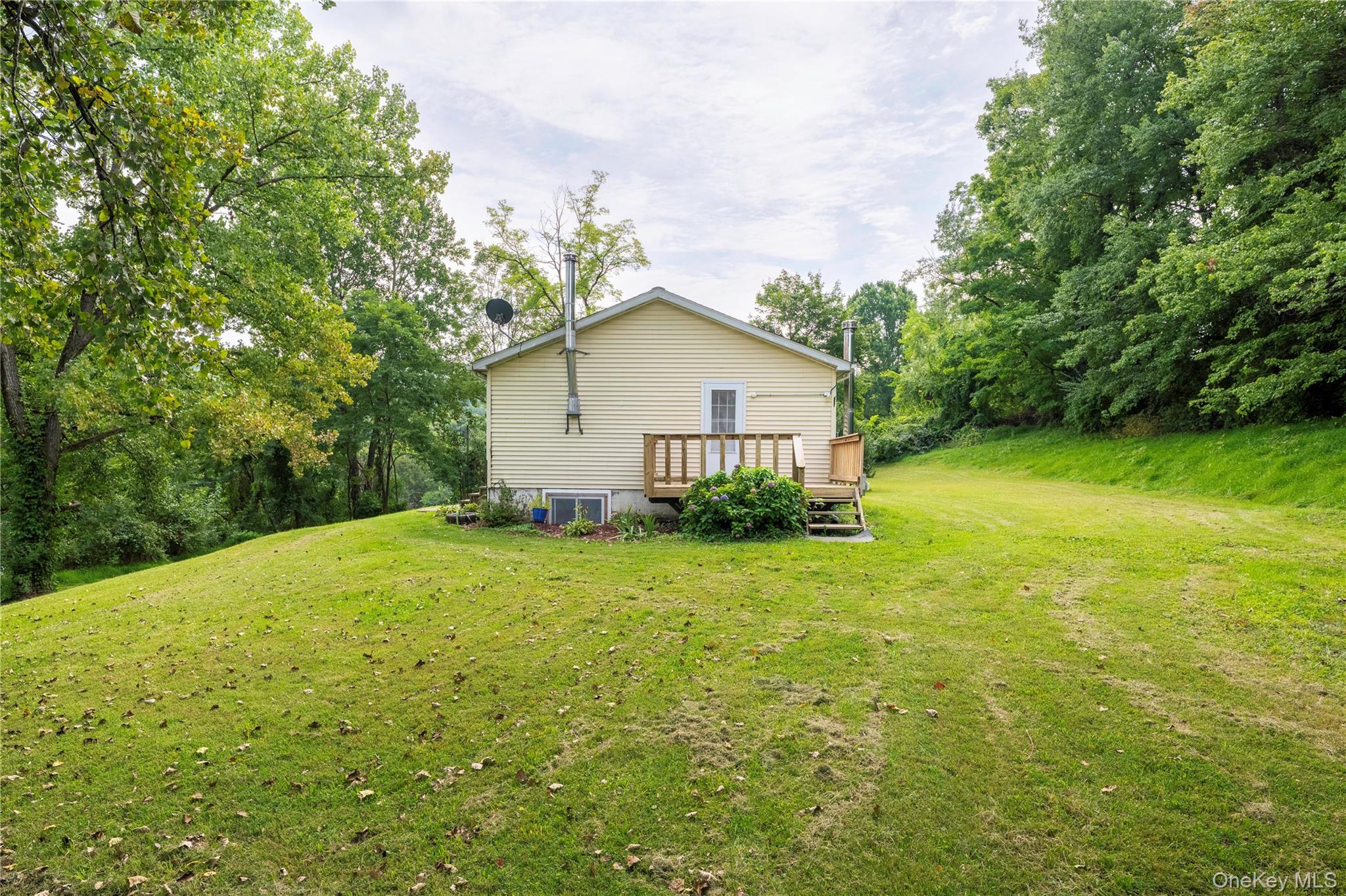 Single Family Stagecoach Pass  Dutchess County, NY 12582, MLS-1050437-22
