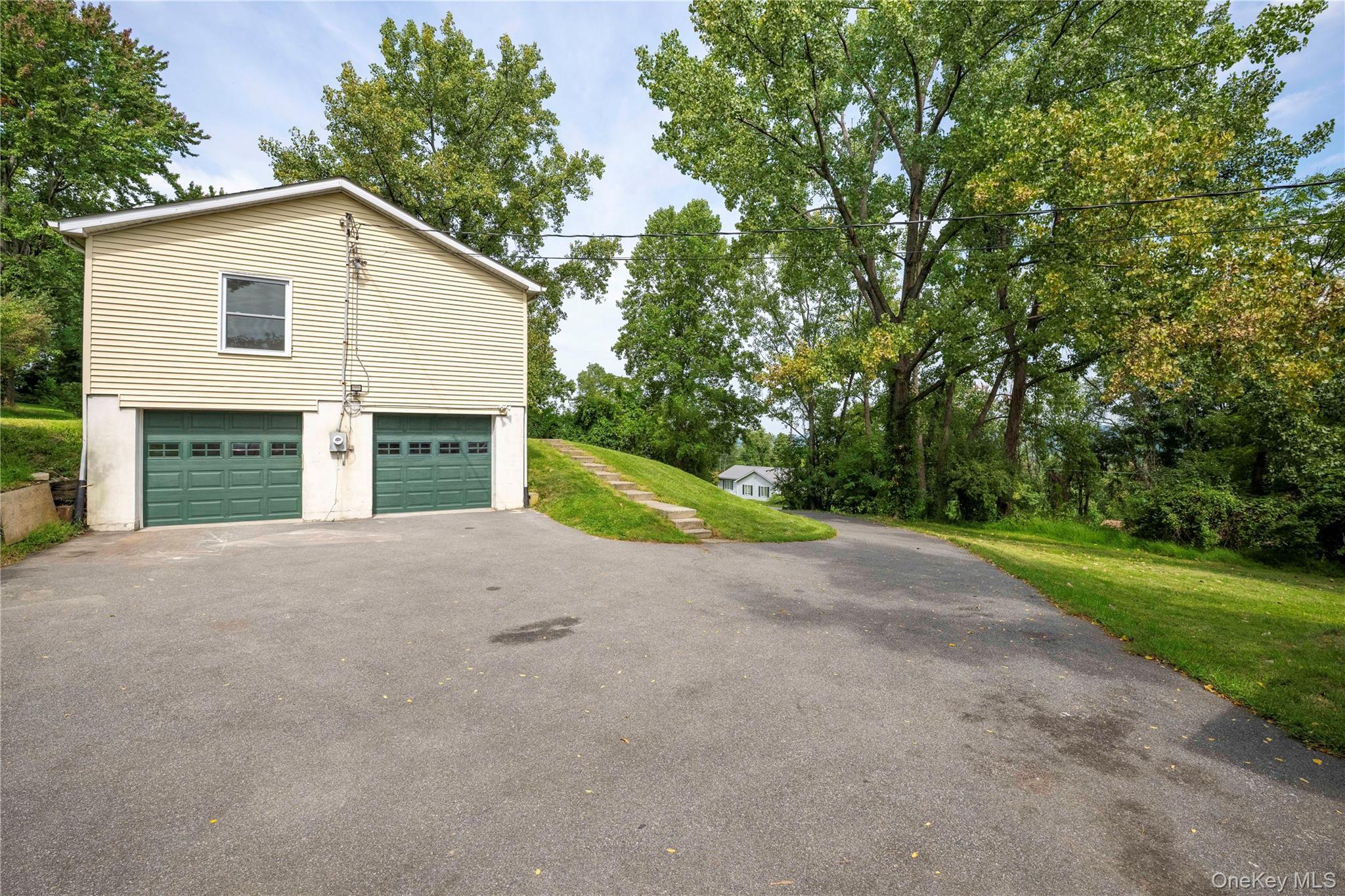 Single Family Stagecoach Pass  Dutchess County, NY 12582, MLS-1050437-25