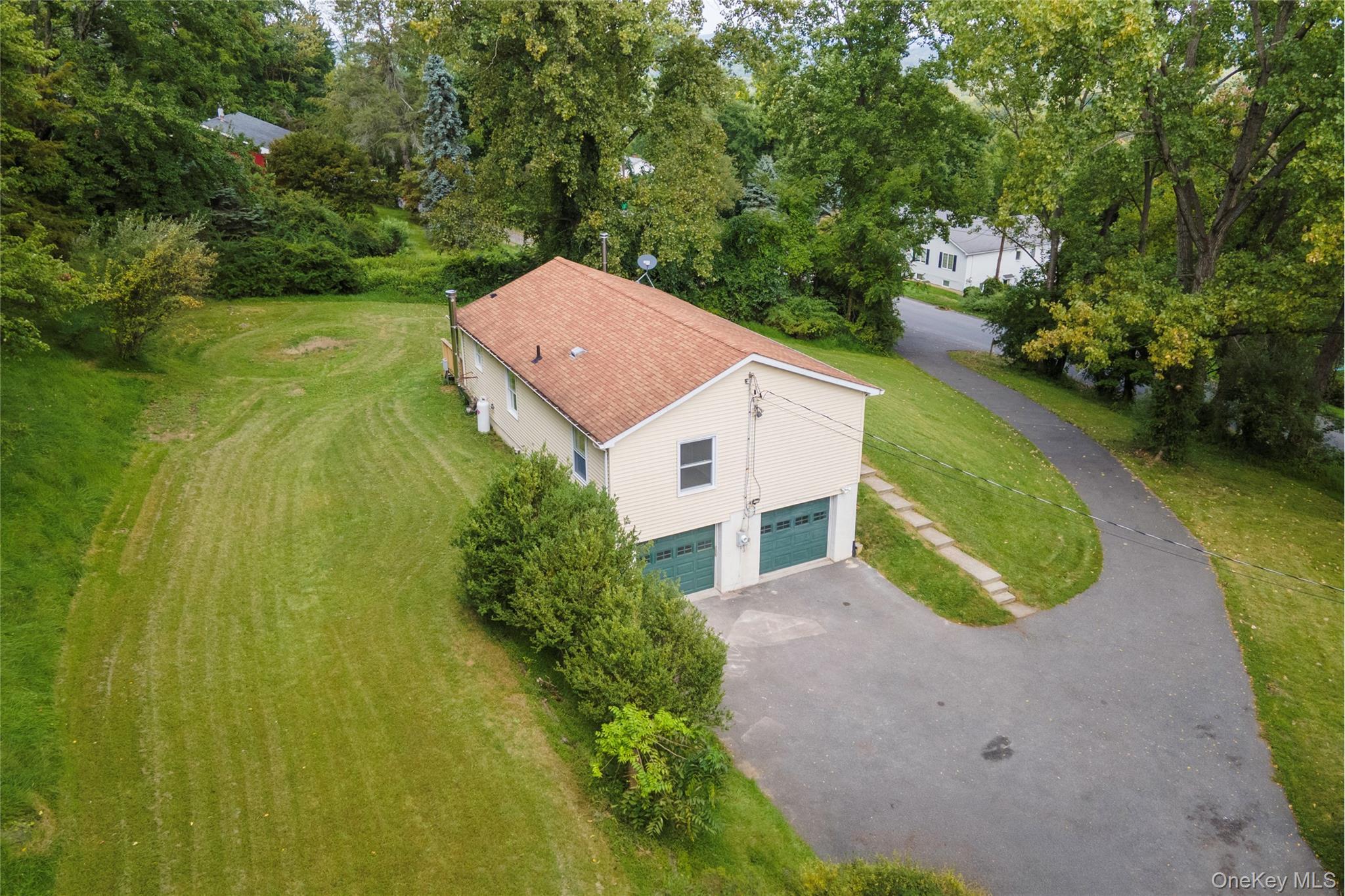 Single Family Stagecoach Pass  Dutchess County, NY 12582, MLS-1050437-4